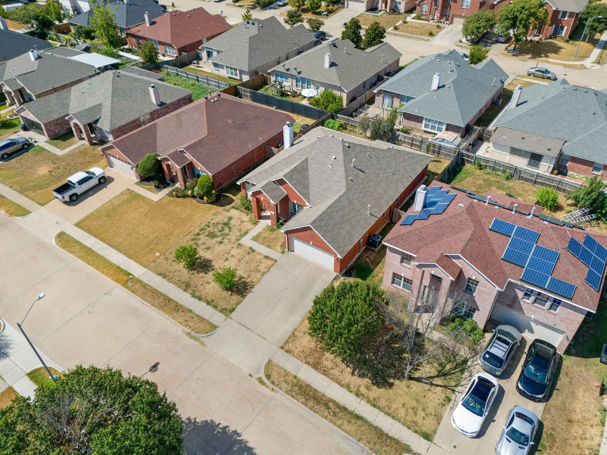 Single Family Residence For Sale in Tarrant County , 3407 Bryce Canyon, Grand Prairie, Texas 75052, 4 Bedroom, 2 Bathroom, 2 Garage spaces, 2,226 Sqft, built in 2002, mls#21389323, Real Estate Agent in Grand Prairie, Homes For Sale in Tarrant county, Homes For Sale in Grand Prairie, Realtor in Grand Prairie Texas, Real Estate Brokerage Independent Realty Texas, Luminita Cordes Realtor