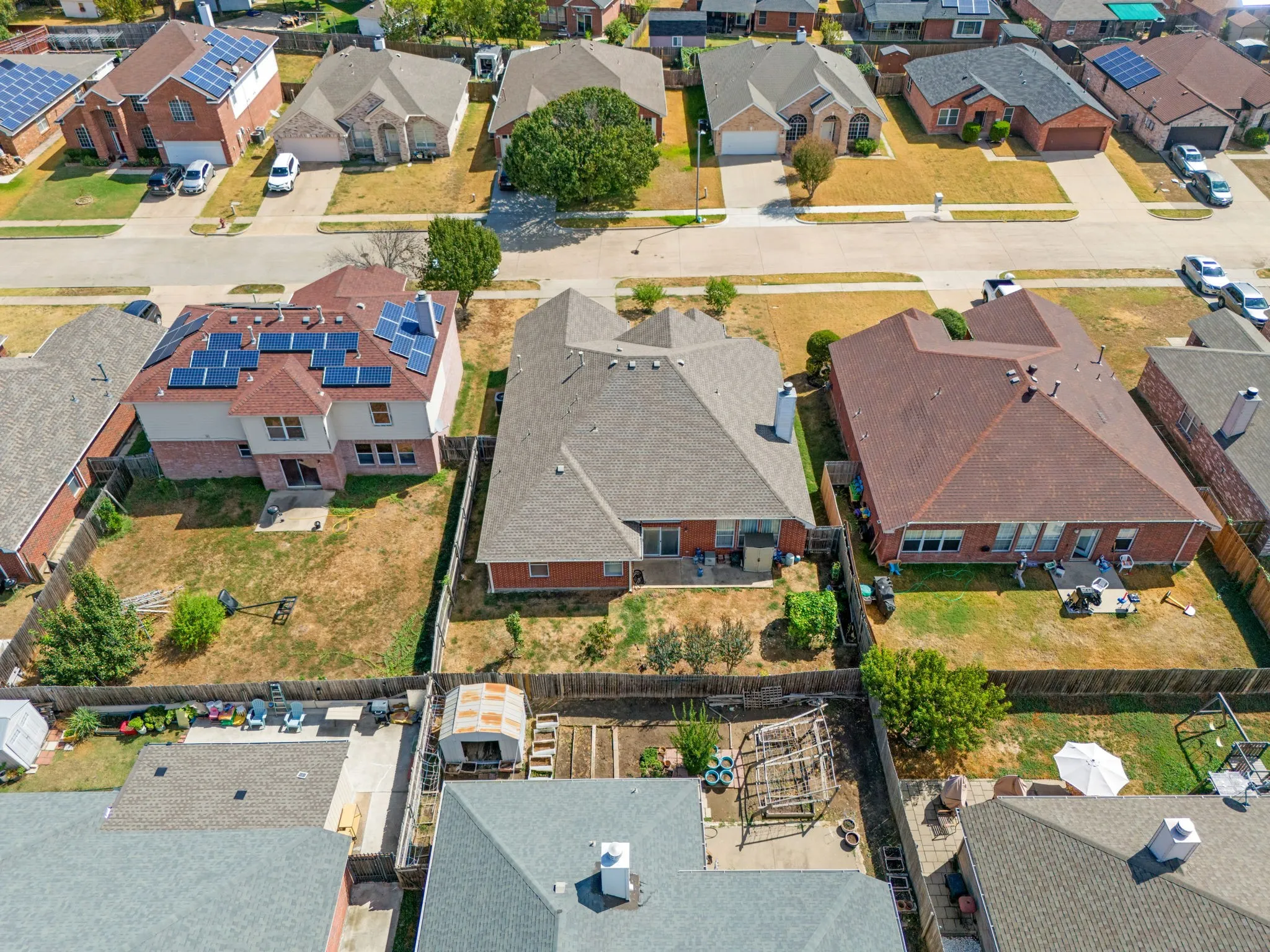 Single Family Residence For Sale in Tarrant County , 3407 Bryce Canyon, Grand Prairie, Texas 75052, 4 Bedroom, 2 Bathroom, 2 Garage spaces, 2,226 Sqft, built in 2002, mls#21389323, Real Estate Agent in Grand Prairie, Homes For Sale in Tarrant county, Homes For Sale in Grand Prairie, Realtor in Grand Prairie Texas, Real Estate Brokerage Independent Realty Texas, Luminita Cordes Realtor
