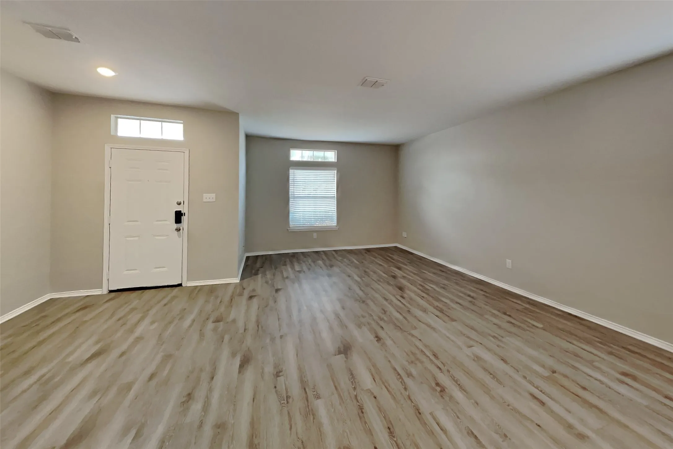 Single Family Residence For Rent in Denton County , 2021 Hickory Drive, Little Elm, Texas 75068, 3 Bedroom, 2 Bathroom, 2 Garage spaces, 2,136 Sqft, built in 2000, mls#21396013, Real Estate Agent in Little Elm, Homes For Rent in Denton county, Homes For Rent in Little Elm, Realtor in Little Elm Texas, Real Estate Brokerage Independent Realty Texas, Luminita Cordes Realtor