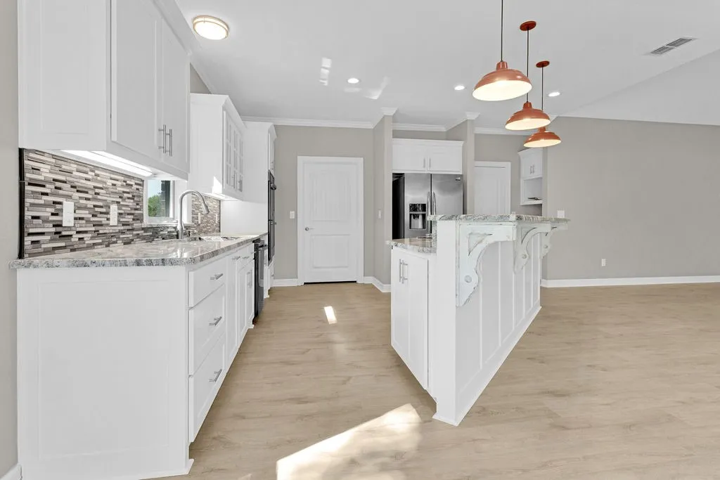 Single Family Residence For Sale in Smith County , 22782 N US Highway 69, Mineola, Texas 75773, 3 Bedroom, 3 Bathroom, 2 Garage spaces, 2,996 Sqft, built in 2018, mls#21396019, Real Estate Agent in Mineola, Homes For Sale in Smith county, Homes For Sale in Mineola, Realtor in Mineola Texas, Real Estate Brokerage Independent Realty Texas, Luminita Cordes Realtor