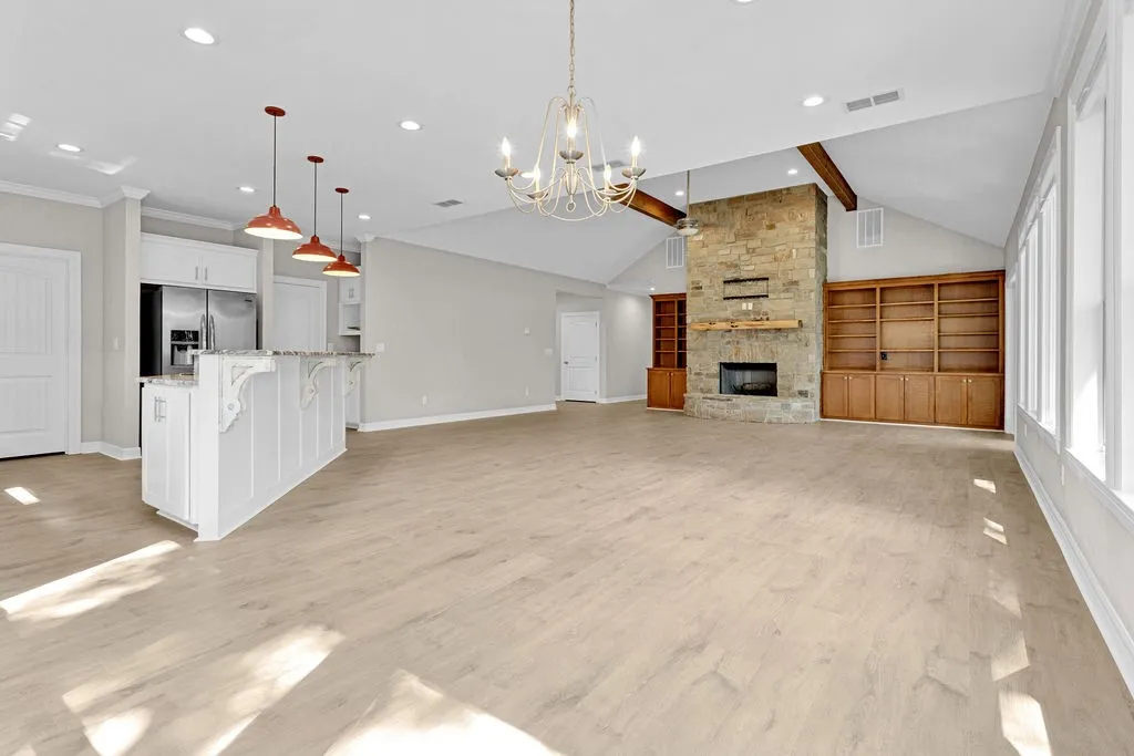 Single Family Residence For Sale in Smith County , 22782 N US Highway 69, Mineola, Texas 75773, 3 Bedroom, 3 Bathroom, 2 Garage spaces, 2,996 Sqft, built in 2018, mls#21396019, Real Estate Agent in Mineola, Homes For Sale in Smith county, Homes For Sale in Mineola, Realtor in Mineola Texas, Real Estate Brokerage Independent Realty Texas, Luminita Cordes Realtor