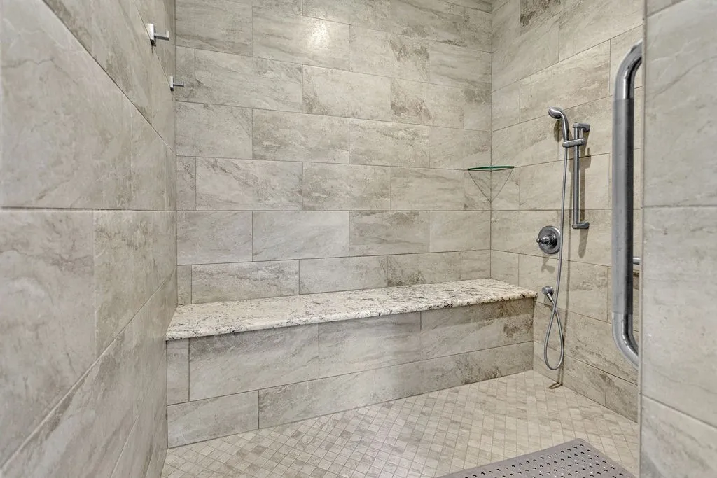 Single Family Residence For Sale in Smith County , 22782 N US Highway 69, Mineola, Texas 75773, 3 Bedroom, 3 Bathroom, 2 Garage spaces, 2,996 Sqft, built in 2018, mls#21396019, Real Estate Agent in Mineola, Homes For Sale in Smith county, Homes For Sale in Mineola, Realtor in Mineola Texas, Real Estate Brokerage Independent Realty Texas, Luminita Cordes Realtor
