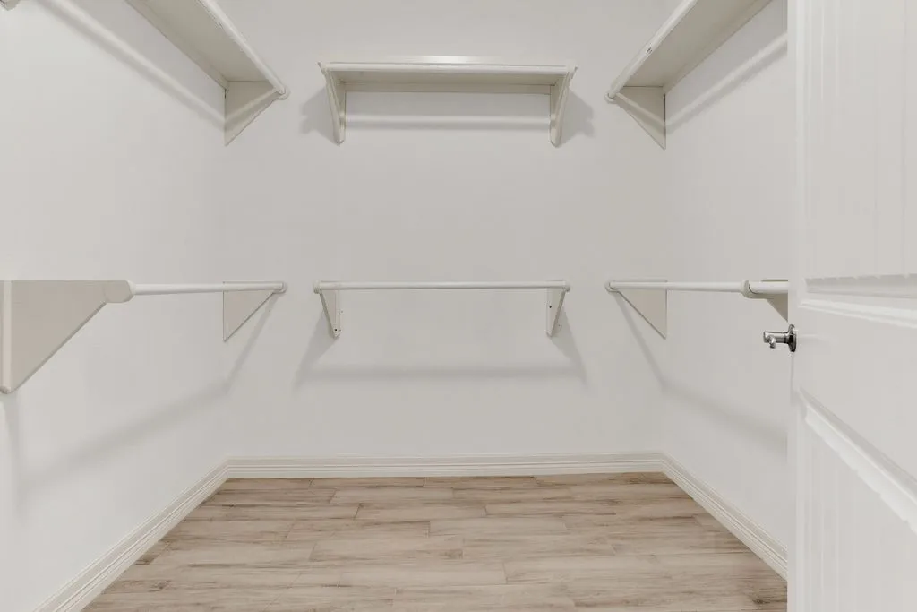 Single Family Residence For Sale in Smith County , 22782 N US Highway 69, Mineola, Texas 75773, 3 Bedroom, 3 Bathroom, 2 Garage spaces, 2,996 Sqft, built in 2018, mls#21396019, Real Estate Agent in Mineola, Homes For Sale in Smith county, Homes For Sale in Mineola, Realtor in Mineola Texas, Real Estate Brokerage Independent Realty Texas, Luminita Cordes Realtor