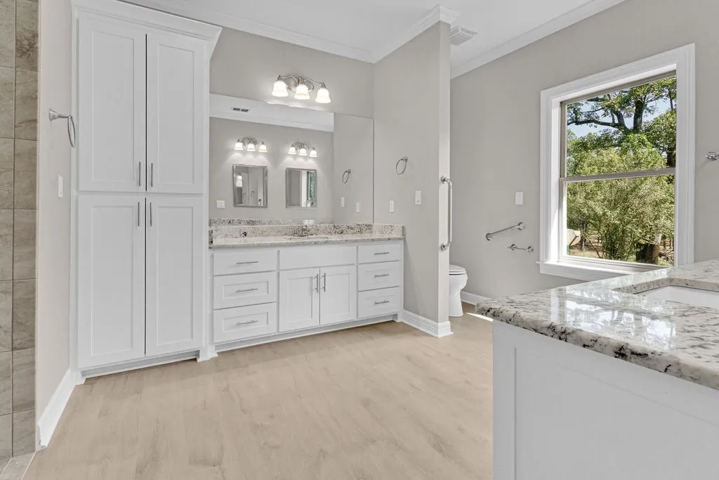 Single Family Residence For Sale in Smith County , 22782 N US Highway 69, Mineola, Texas 75773, 3 Bedroom, 3 Bathroom, 2 Garage spaces, 2,996 Sqft, built in 2018, mls#21396019, Real Estate Agent in Mineola, Homes For Sale in Smith county, Homes For Sale in Mineola, Realtor in Mineola Texas, Real Estate Brokerage Independent Realty Texas, Luminita Cordes Realtor
