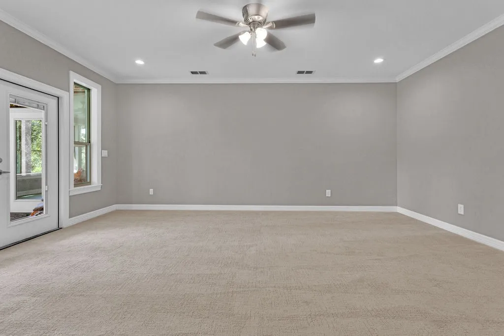 Single Family Residence For Sale in Smith County , 22782 N US Highway 69, Mineola, Texas 75773, 3 Bedroom, 3 Bathroom, 2 Garage spaces, 2,996 Sqft, built in 2018, mls#21396019, Real Estate Agent in Mineola, Homes For Sale in Smith county, Homes For Sale in Mineola, Realtor in Mineola Texas, Real Estate Brokerage Independent Realty Texas, Luminita Cordes Realtor