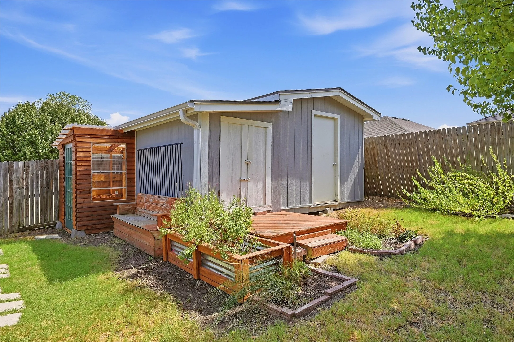 Single Family Residence For Rent in Grayson County , 3518 Portsmouth Place, Sherman, Texas 75092, 4 Bedroom, 2 Bathroom, 2 Garage spaces, 1,908 Sqft, built in 2005, mls#21396005, Real Estate Agent in Sherman, Homes For Rent in Grayson county, Homes For Rent in Sherman, Realtor in Sherman Texas, Real Estate Brokerage Independent Realty Texas, Luminita Cordes Realtor
