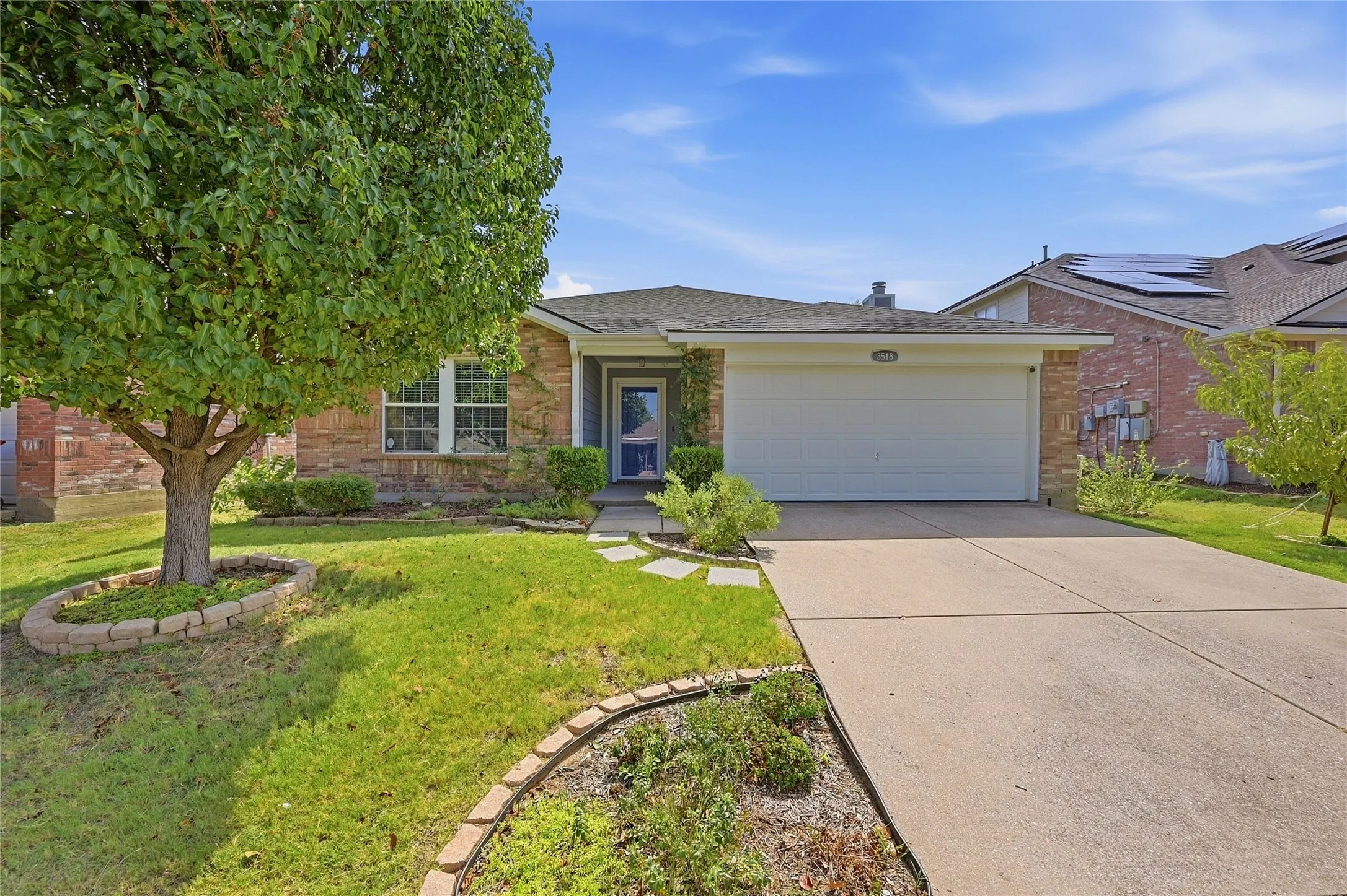 Single Family Residence For Rent