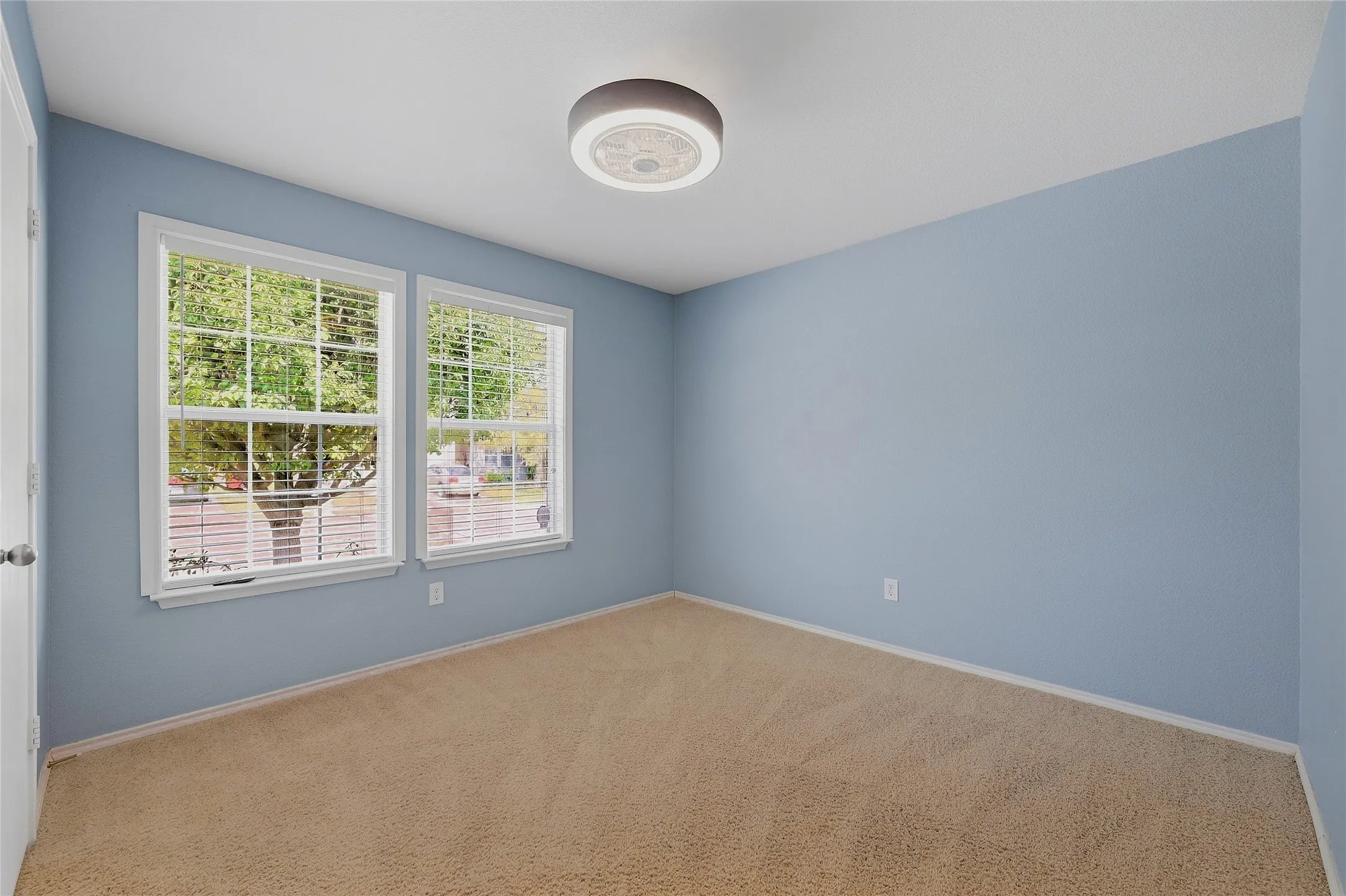 Single Family Residence For Rent in Grayson County , 3518 Portsmouth Place, Sherman, Texas 75092, 4 Bedroom, 2 Bathroom, 2 Garage spaces, 1,908 Sqft, built in 2005, mls#21396005, Real Estate Agent in Sherman, Homes For Rent in Grayson county, Homes For Rent in Sherman, Realtor in Sherman Texas, Real Estate Brokerage Independent Realty Texas, Luminita Cordes Realtor