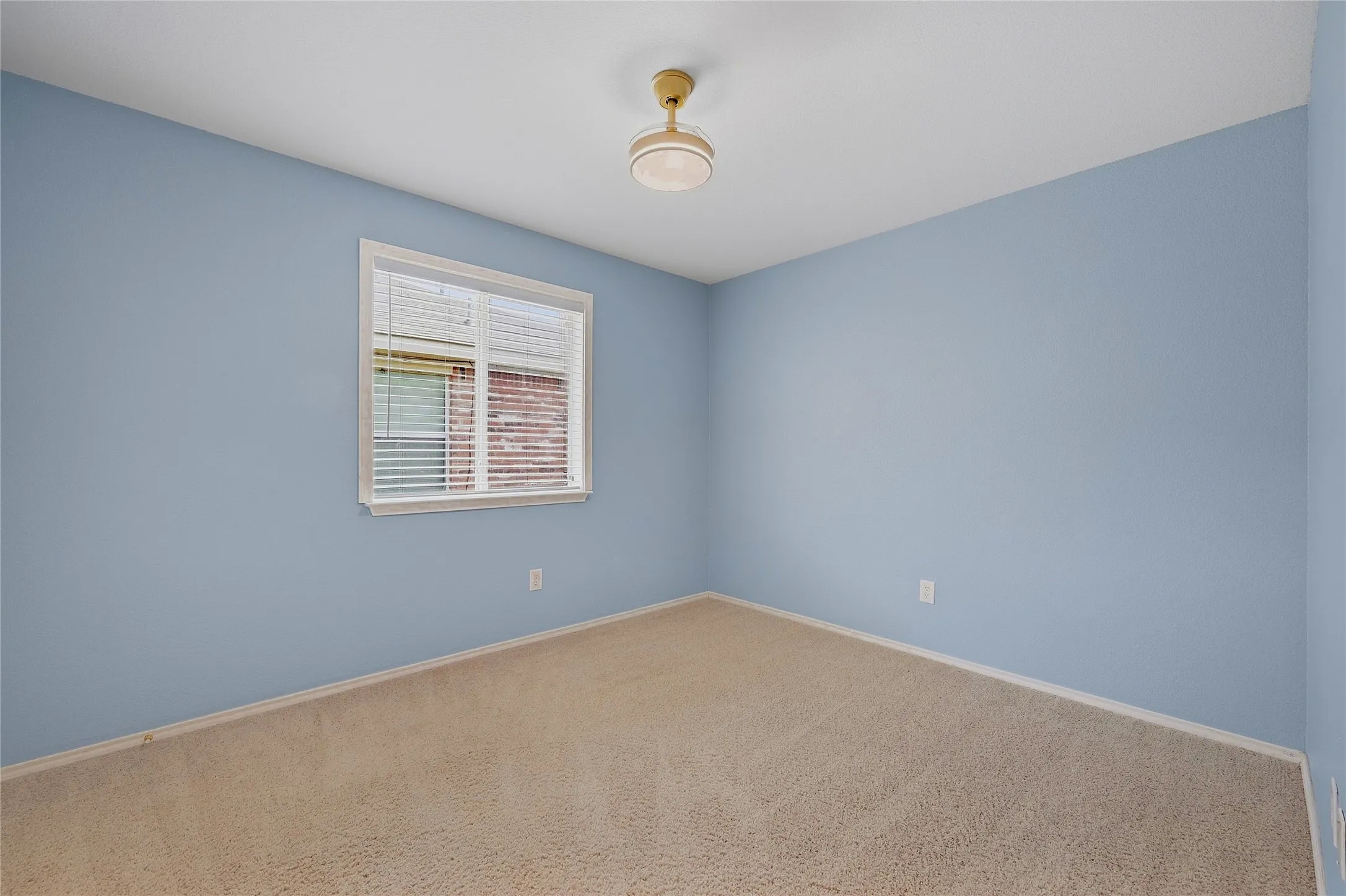 Single Family Residence For Rent in Grayson County , 3518 Portsmouth Place, Sherman, Texas 75092, 4 Bedroom, 2 Bathroom, 2 Garage spaces, 1,908 Sqft, built in 2005, mls#21396005, Real Estate Agent in Sherman, Homes For Rent in Grayson county, Homes For Rent in Sherman, Realtor in Sherman Texas, Real Estate Brokerage Independent Realty Texas, Luminita Cordes Realtor