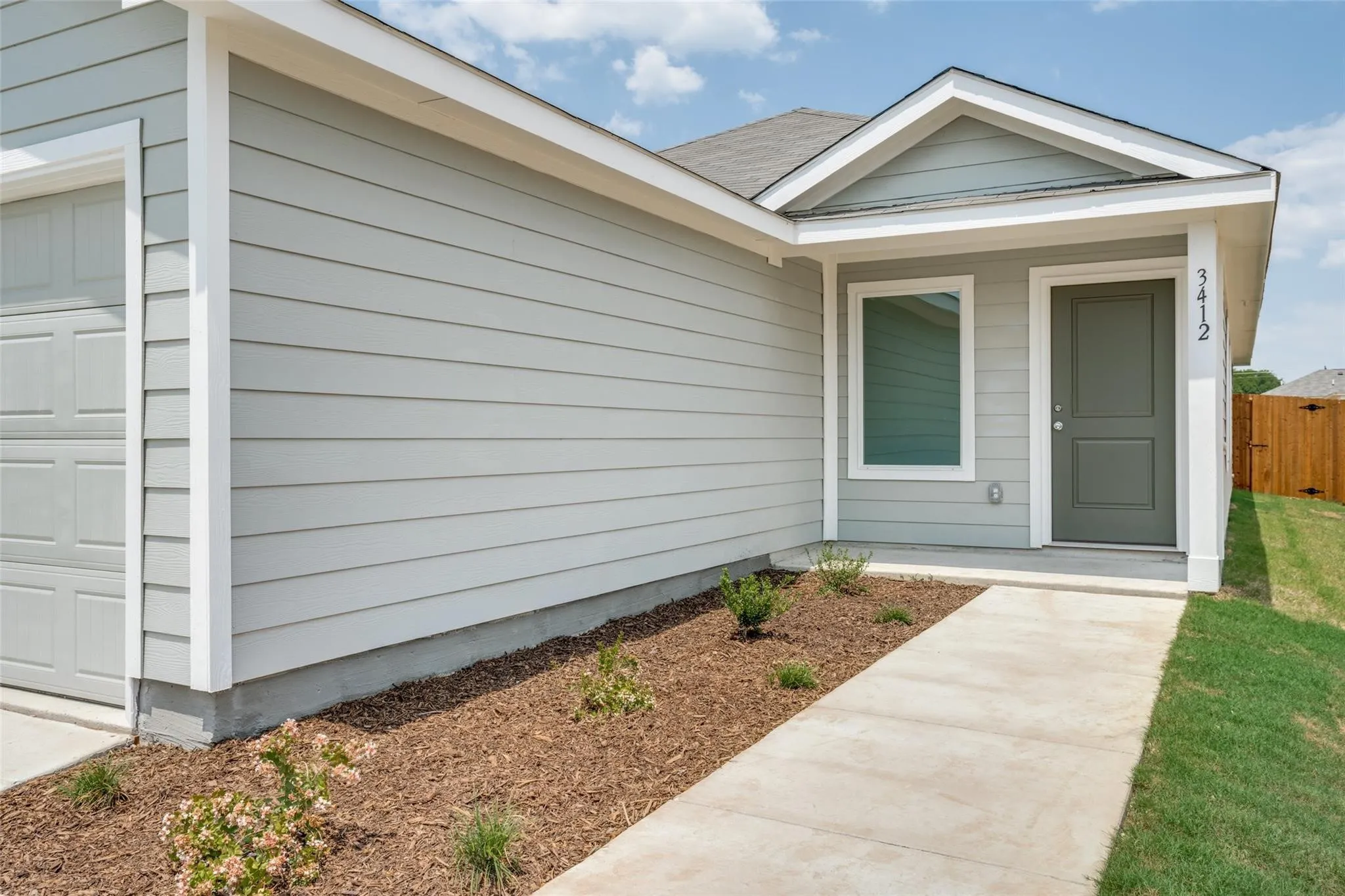 Single Family Residence For Rent in Collin County , 3412 Flicker Lane, Mc Kinney, Texas 75071, 3 Bedroom, 2 Bathroom, 2 Garage spaces, 1,407 Sqft, built in 2024, mls#21395941, Real Estate Agent in Mc Kinney, Homes For Rent in Collin county, Homes For Rent in Mc Kinney, Realtor in Mc Kinney Texas, Real Estate Brokerage Independent Realty Texas, Luminita Cordes Realtor