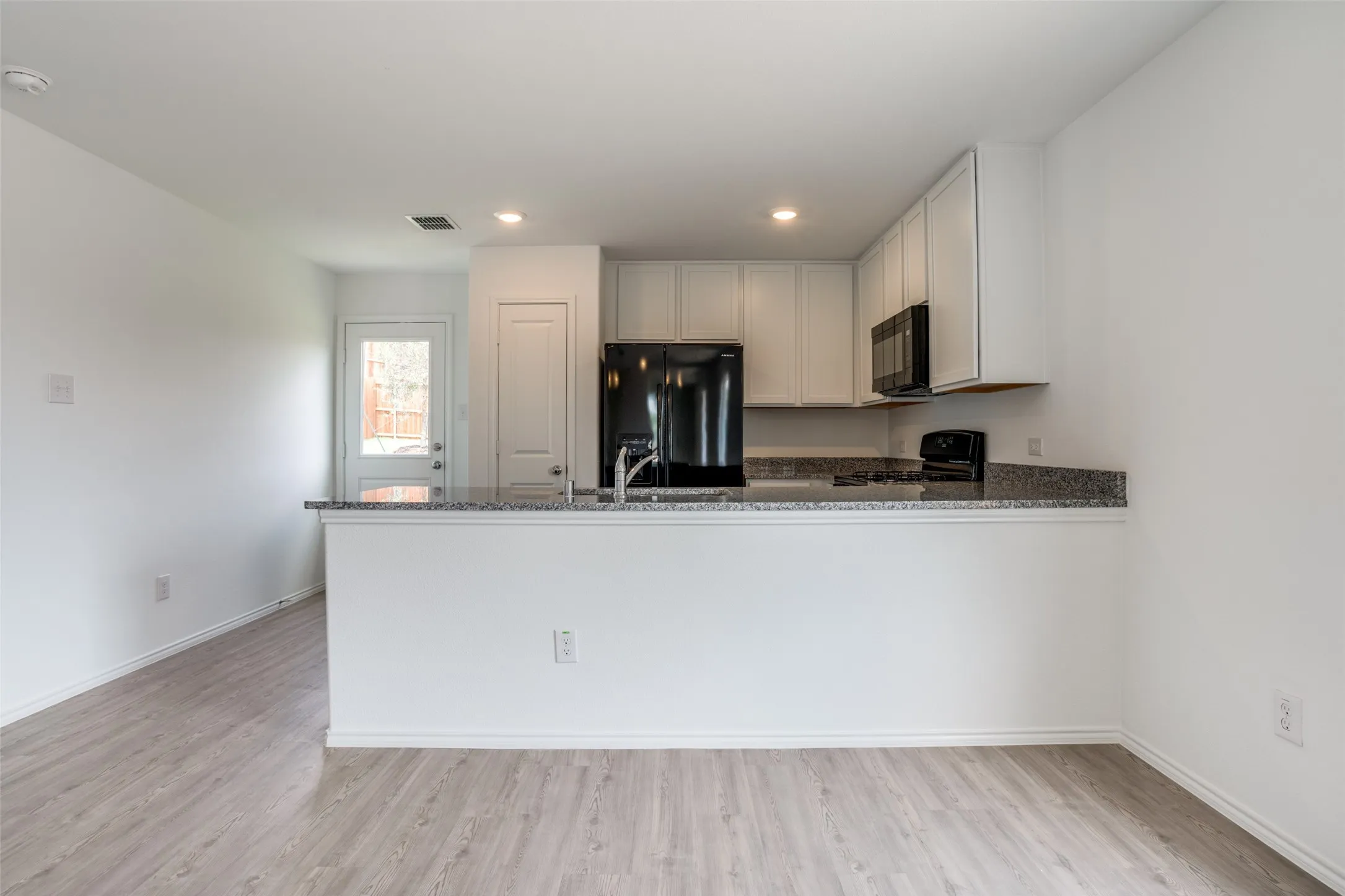 Single Family Residence For Rent in Collin County , 3412 Flicker Lane, Mc Kinney, Texas 75071, 3 Bedroom, 2 Bathroom, 2 Garage spaces, 1,407 Sqft, built in 2024, mls#21395941, Real Estate Agent in Mc Kinney, Homes For Rent in Collin county, Homes For Rent in Mc Kinney, Realtor in Mc Kinney Texas, Real Estate Brokerage Independent Realty Texas, Luminita Cordes Realtor