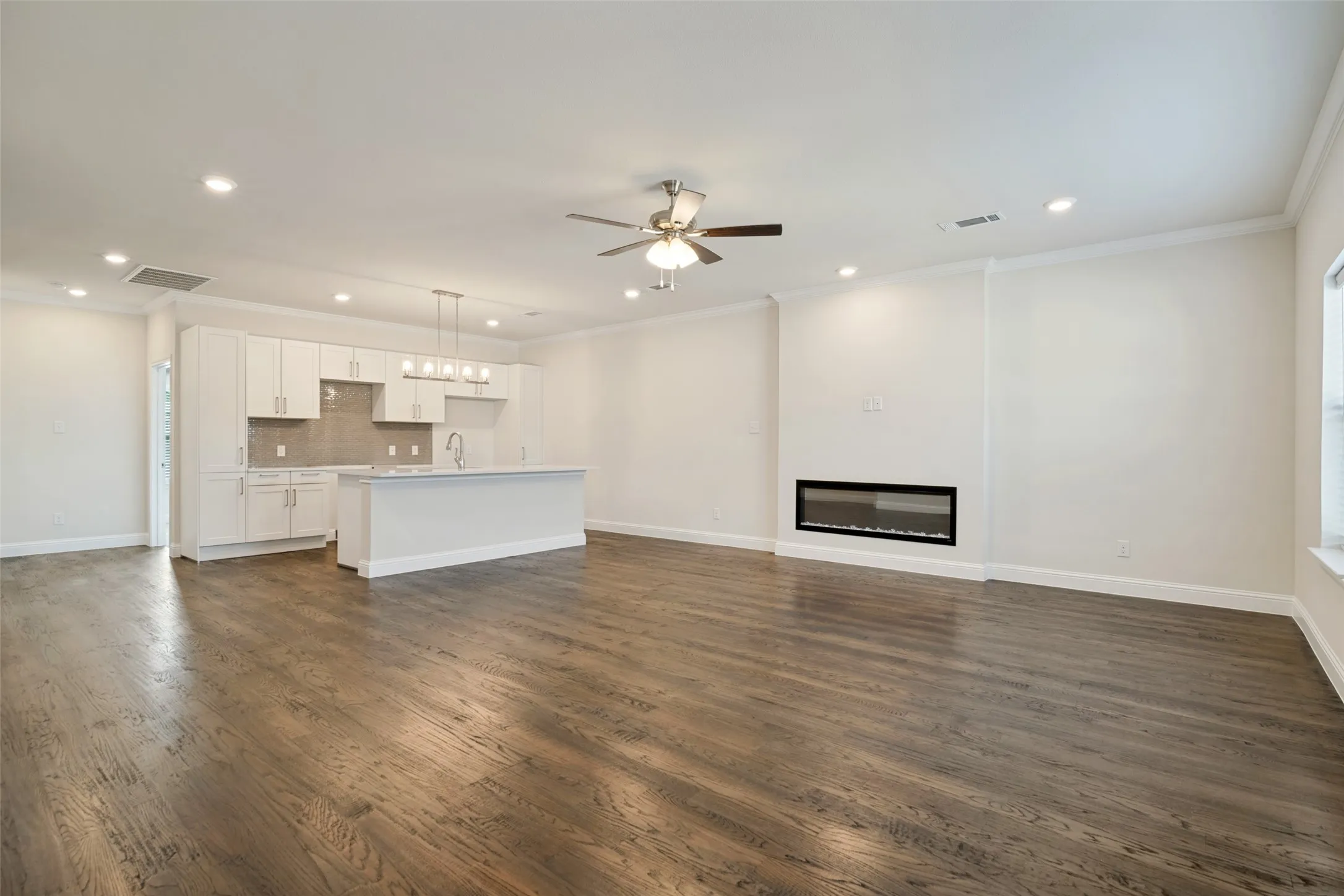 Townhouse For Sale in Dallas County , 6430 Mason Court, Dallas, Texas 75227, 4 Bedroom, 4 Bathroom, 2 Garage spaces, 2,458 Sqft, built in 2026, mls#21388186, Real Estate Agent in Dallas, Homes For Sale in Dallas county, Homes For Sale in Dallas, Realtor in Dallas Texas, Real Estate Brokerage Independent Realty Texas, Luminita Cordes Realtor