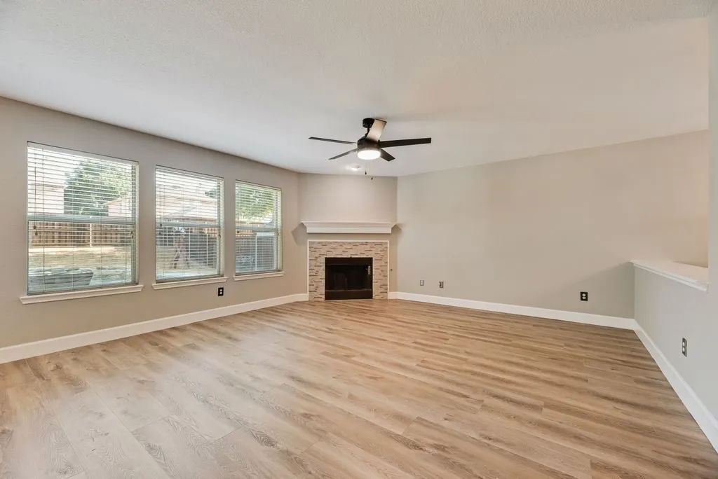 Single Family Residence For Rent in Collin County , 1316 Hunter Lane, Celina, Texas 75009, 4 Bedroom, 3 Bathroom, 2 Garage spaces, 2,539 Sqft, built in 2003, mls#21391859, Real Estate Agent in Celina, Homes For Rent in Collin county, Homes For Rent in Celina, Realtor in Celina Texas, Real Estate Brokerage Independent Realty Texas, Luminita Cordes Realtor