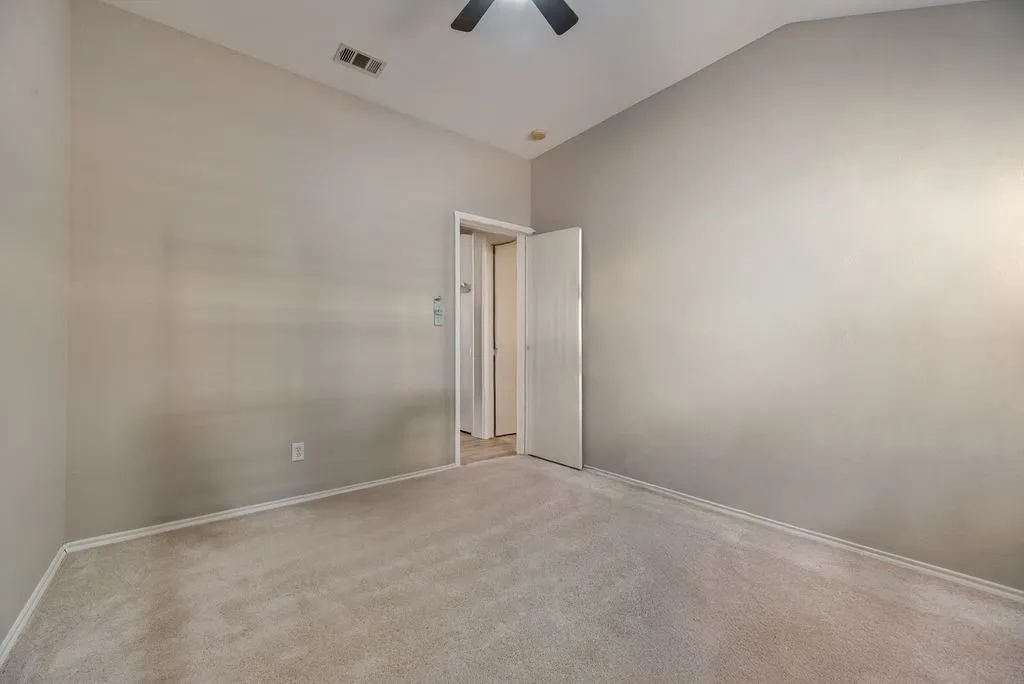 Single Family Residence For Rent in Collin County , 1316 Hunter Lane, Celina, Texas 75009, 4 Bedroom, 3 Bathroom, 2 Garage spaces, 2,539 Sqft, built in 2003, mls#21391859, Real Estate Agent in Celina, Homes For Rent in Collin county, Homes For Rent in Celina, Realtor in Celina Texas, Real Estate Brokerage Independent Realty Texas, Luminita Cordes Realtor