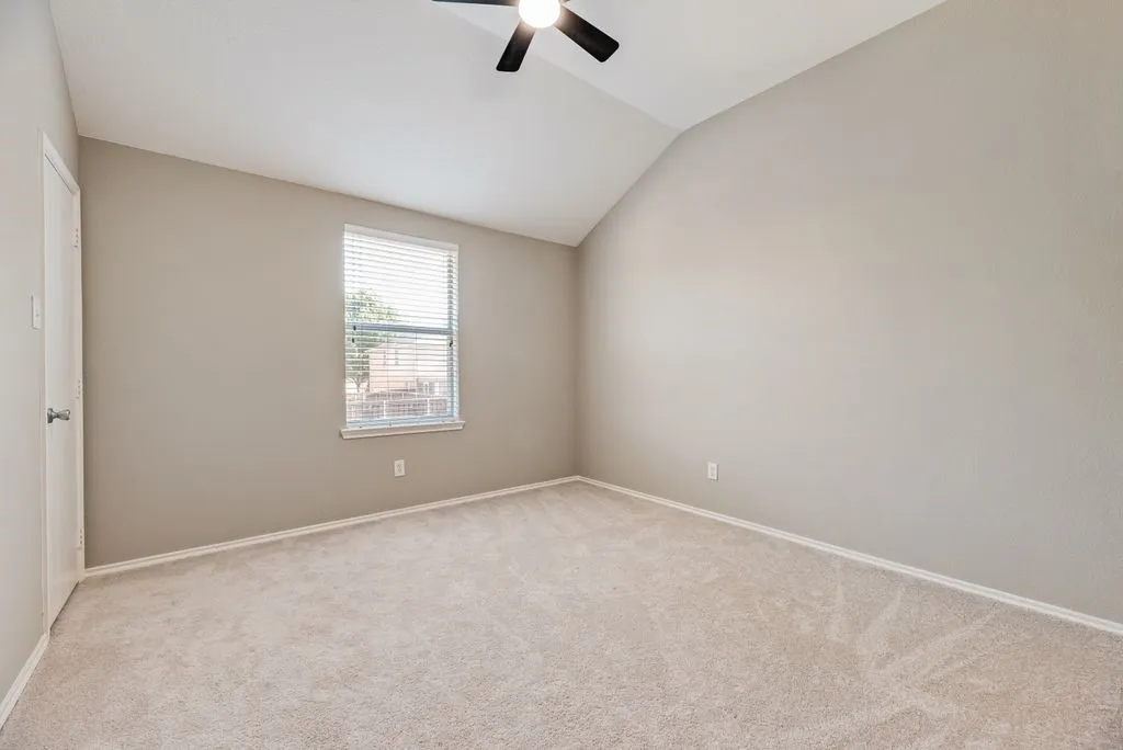 Single Family Residence For Rent in Collin County , 1316 Hunter Lane, Celina, Texas 75009, 4 Bedroom, 3 Bathroom, 2 Garage spaces, 2,539 Sqft, built in 2003, mls#21391859, Real Estate Agent in Celina, Homes For Rent in Collin county, Homes For Rent in Celina, Realtor in Celina Texas, Real Estate Brokerage Independent Realty Texas, Luminita Cordes Realtor