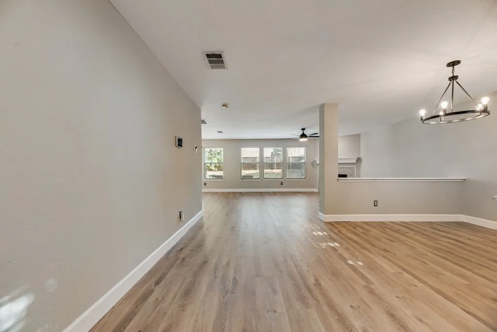 Single Family Residence For Rent in Collin County , 1316 Hunter Lane, Celina, Texas 75009, 4 Bedroom, 3 Bathroom, 2 Garage spaces, 2,539 Sqft, built in 2003, mls#21391859, Real Estate Agent in Celina, Homes For Rent in Collin county, Homes For Rent in Celina, Realtor in Celina Texas, Real Estate Brokerage Independent Realty Texas, Luminita Cordes Realtor