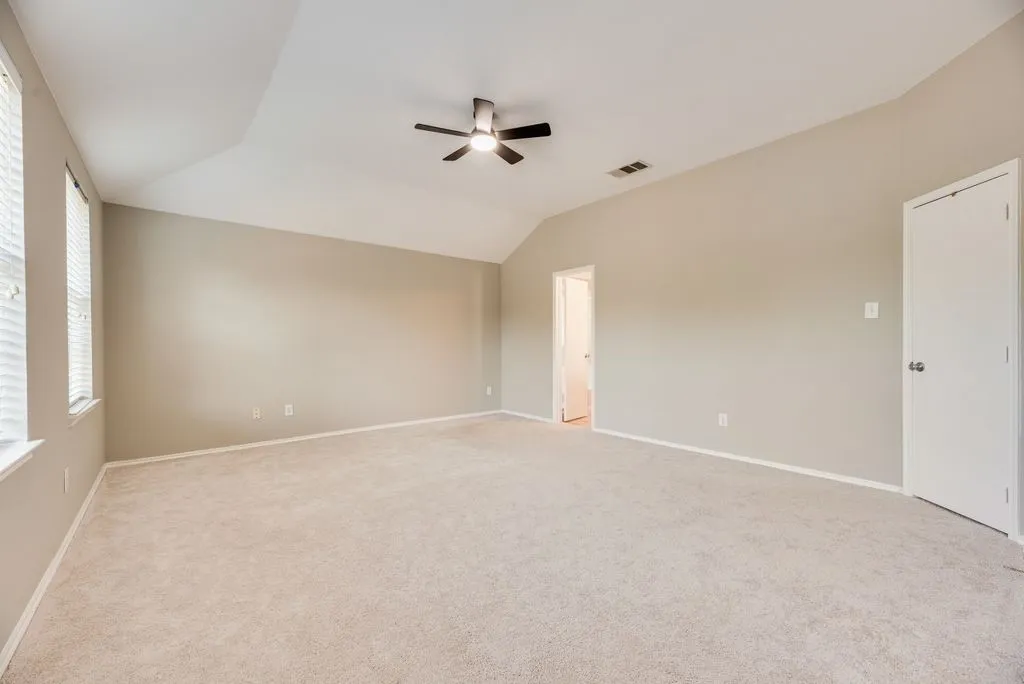 Single Family Residence For Rent in Collin County , 1316 Hunter Lane, Celina, Texas 75009, 4 Bedroom, 3 Bathroom, 2 Garage spaces, 2,539 Sqft, built in 2003, mls#21391859, Real Estate Agent in Celina, Homes For Rent in Collin county, Homes For Rent in Celina, Realtor in Celina Texas, Real Estate Brokerage Independent Realty Texas, Luminita Cordes Realtor