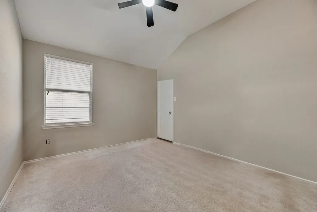 Single Family Residence For Rent in Collin County , 1316 Hunter Lane, Celina, Texas 75009, 4 Bedroom, 3 Bathroom, 2 Garage spaces, 2,539 Sqft, built in 2003, mls#21391859, Real Estate Agent in Celina, Homes For Rent in Collin county, Homes For Rent in Celina, Realtor in Celina Texas, Real Estate Brokerage Independent Realty Texas, Luminita Cordes Realtor