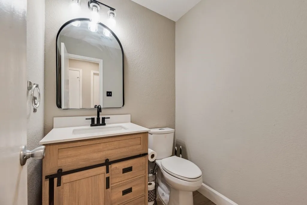 Single Family Residence For Rent in Collin County , 1316 Hunter Lane, Celina, Texas 75009, 4 Bedroom, 3 Bathroom, 2 Garage spaces, 2,539 Sqft, built in 2003, mls#21391859, Real Estate Agent in Celina, Homes For Rent in Collin county, Homes For Rent in Celina, Realtor in Celina Texas, Real Estate Brokerage Independent Realty Texas, Luminita Cordes Realtor