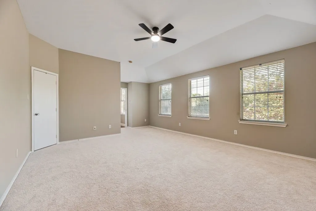 Single Family Residence For Rent in Collin County , 1316 Hunter Lane, Celina, Texas 75009, 4 Bedroom, 3 Bathroom, 2 Garage spaces, 2,539 Sqft, built in 2003, mls#21391859, Real Estate Agent in Celina, Homes For Rent in Collin county, Homes For Rent in Celina, Realtor in Celina Texas, Real Estate Brokerage Independent Realty Texas, Luminita Cordes Realtor