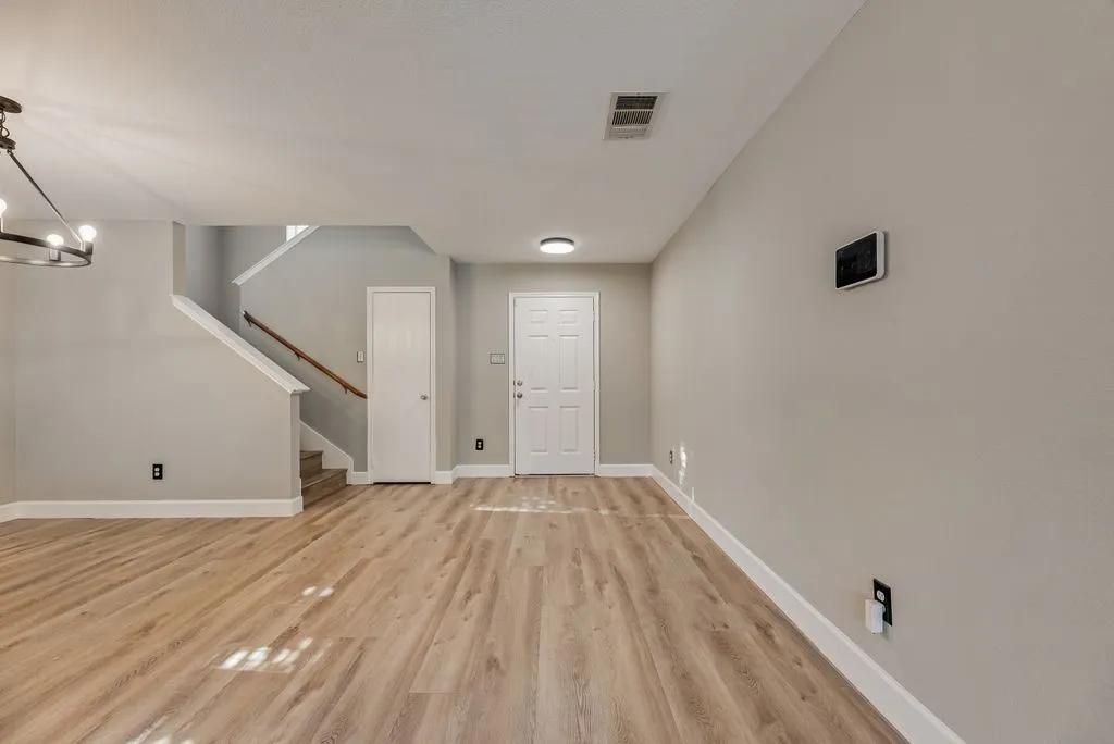 Single Family Residence For Rent in Collin County , 1316 Hunter Lane, Celina, Texas 75009, 4 Bedroom, 3 Bathroom, 2 Garage spaces, 2,539 Sqft, built in 2003, mls#21391859, Real Estate Agent in Celina, Homes For Rent in Collin county, Homes For Rent in Celina, Realtor in Celina Texas, Real Estate Brokerage Independent Realty Texas, Luminita Cordes Realtor