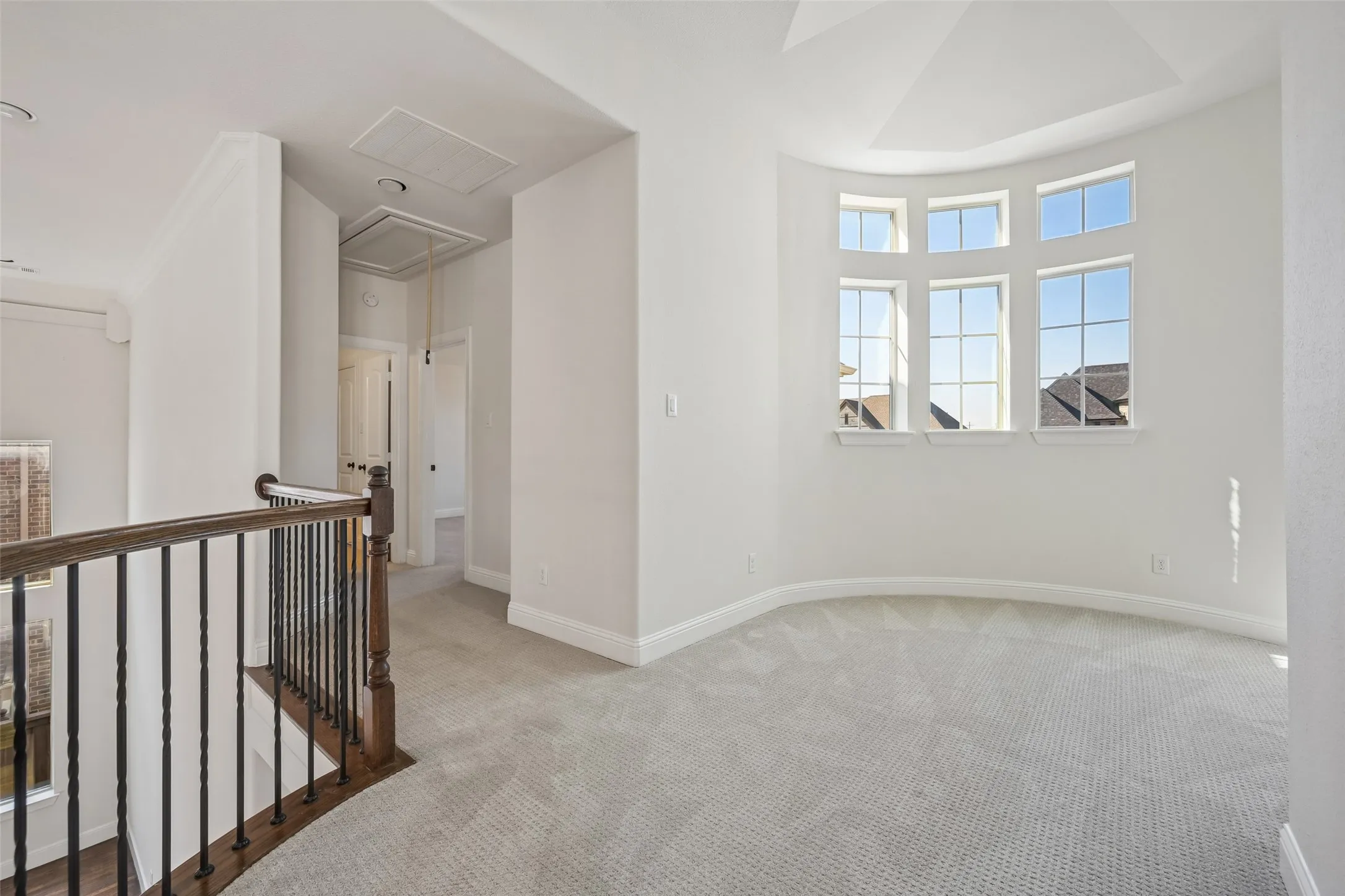 Single Family Residence For Sale in Denton County , 2156 Alcove Drive, Frisco, Texas 75034, 4 Bedroom, 4 Bathroom, 2 Garage spaces, 4,587 Sqft, built in 2016, mls#21396020, Real Estate Agent in Frisco, Homes For Sale in Denton county, Homes For Sale in Frisco, Realtor in Frisco Texas, Real Estate Brokerage Independent Realty Texas, Luminita Cordes Realtor