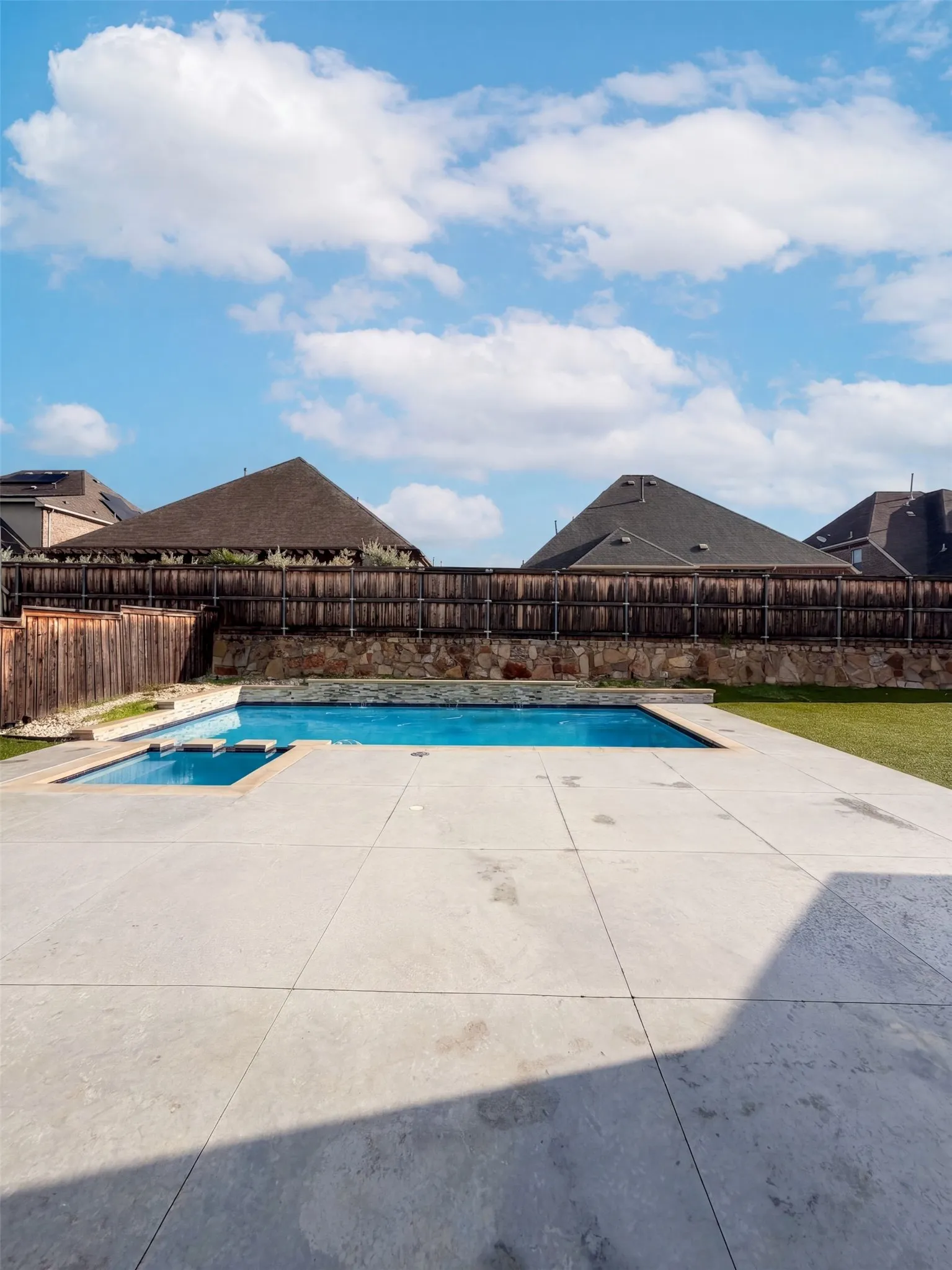 Single Family Residence For Sale in Denton County , 2156 Alcove Drive, Frisco, Texas 75034, 4 Bedroom, 4 Bathroom, 2 Garage spaces, 4,587 Sqft, built in 2016, mls#21396020, Real Estate Agent in Frisco, Homes For Sale in Denton county, Homes For Sale in Frisco, Realtor in Frisco Texas, Real Estate Brokerage Independent Realty Texas, Luminita Cordes Realtor