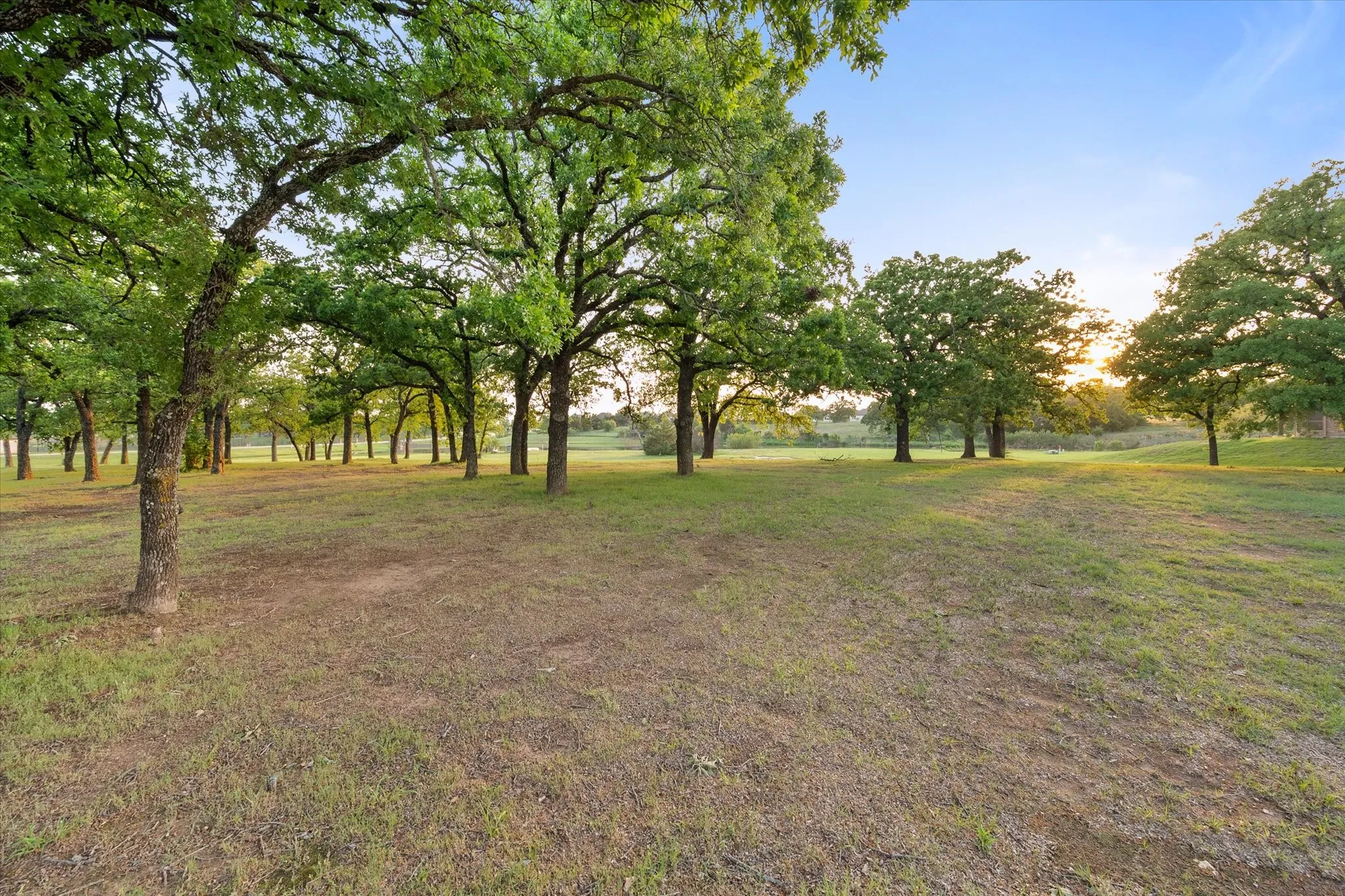 Single Family Residence For Sale in Wise County , 103 Oak Grove Lane, Boyd, Texas 76023, 6 Bedroom, 5 Bathroom, 4 Garage spaces, 5,513 Sqft, built in 2007, mls#21387246, Real Estate Agent in Boyd, Homes For Sale in Wise county, Homes For Sale in Boyd, Realtor in Boyd Texas, Real Estate Brokerage Independent Realty Texas, Luminita Cordes Realtor