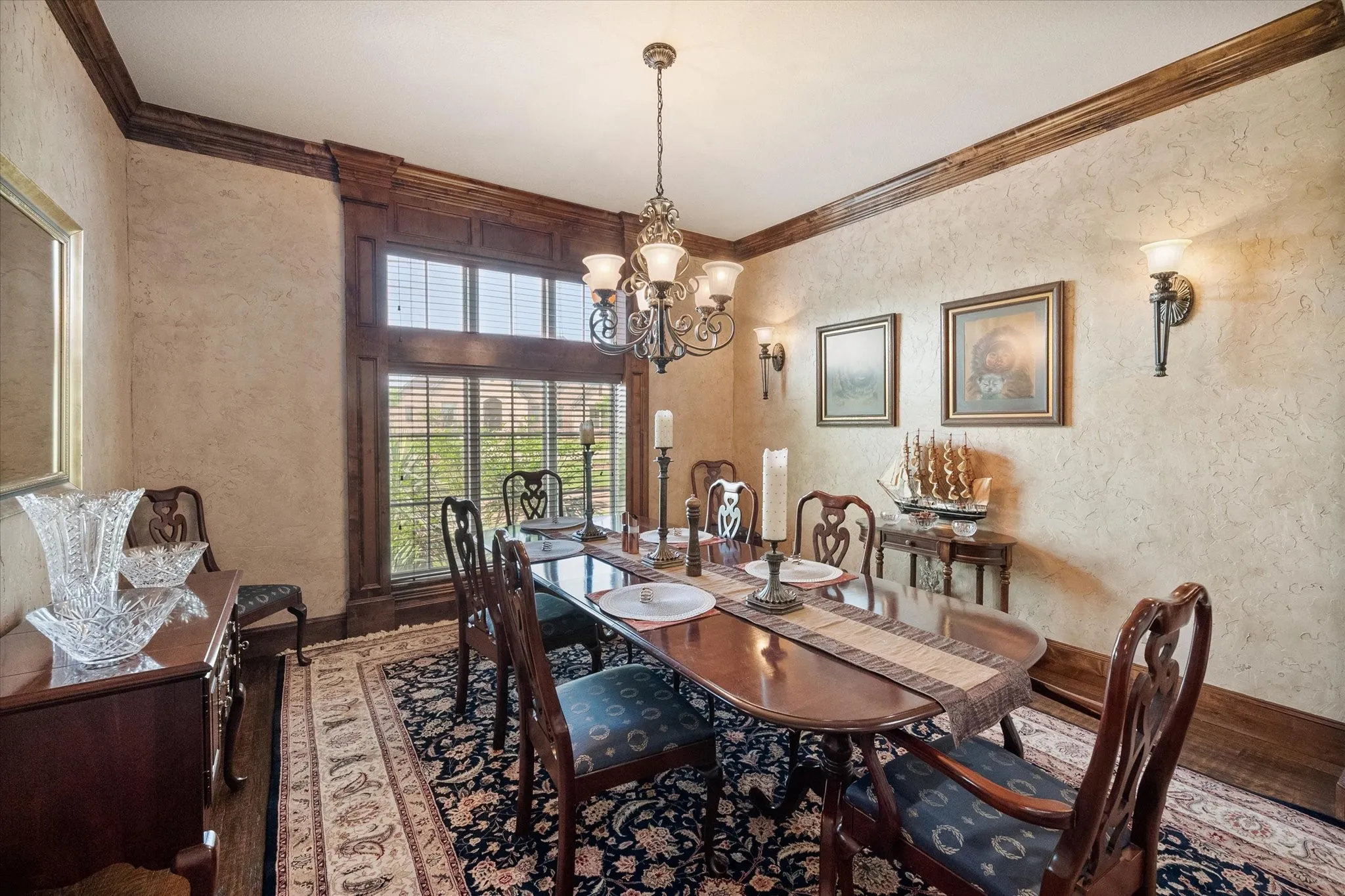Single Family Residence For Sale in Wise County , 103 Oak Grove Lane, Boyd, Texas 76023, 6 Bedroom, 5 Bathroom, 4 Garage spaces, 5,513 Sqft, built in 2007, mls#21387246, Real Estate Agent in Boyd, Homes For Sale in Wise county, Homes For Sale in Boyd, Realtor in Boyd Texas, Real Estate Brokerage Independent Realty Texas, Luminita Cordes Realtor
