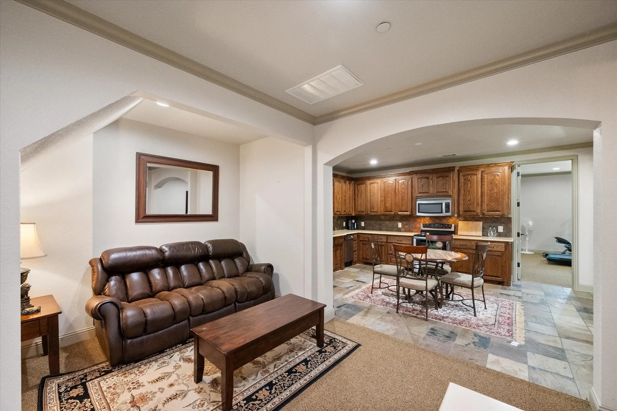 Single Family Residence For Sale in Wise County , 103 Oak Grove Lane, Boyd, Texas 76023, 6 Bedroom, 5 Bathroom, 4 Garage spaces, 5,513 Sqft, built in 2007, mls#21387246, Real Estate Agent in Boyd, Homes For Sale in Wise county, Homes For Sale in Boyd, Realtor in Boyd Texas, Real Estate Brokerage Independent Realty Texas, Luminita Cordes Realtor