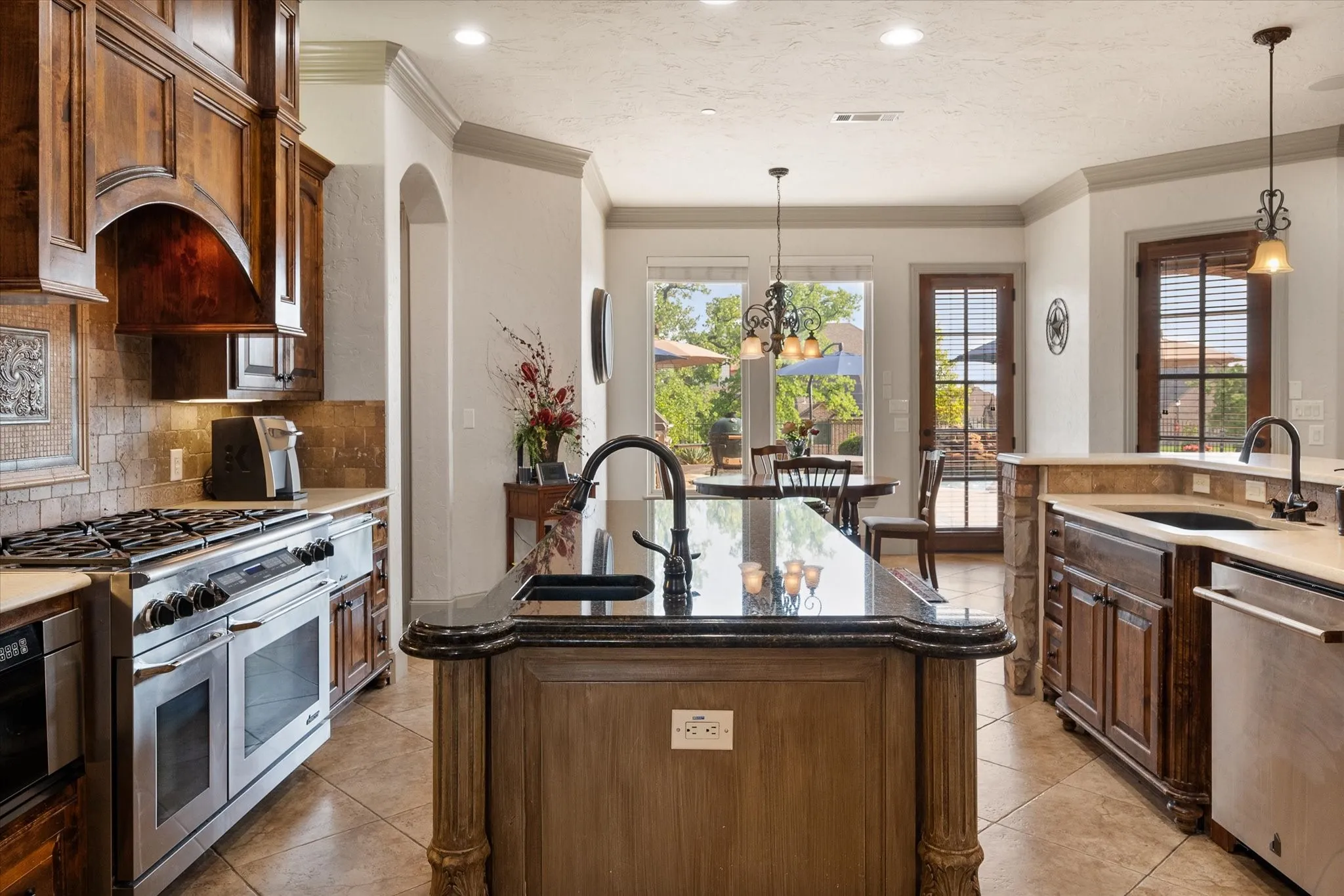 Single Family Residence For Sale in Wise County , 103 Oak Grove Lane, Boyd, Texas 76023, 6 Bedroom, 5 Bathroom, 4 Garage spaces, 5,513 Sqft, built in 2007, mls#21387246, Real Estate Agent in Boyd, Homes For Sale in Wise county, Homes For Sale in Boyd, Realtor in Boyd Texas, Real Estate Brokerage Independent Realty Texas, Luminita Cordes Realtor