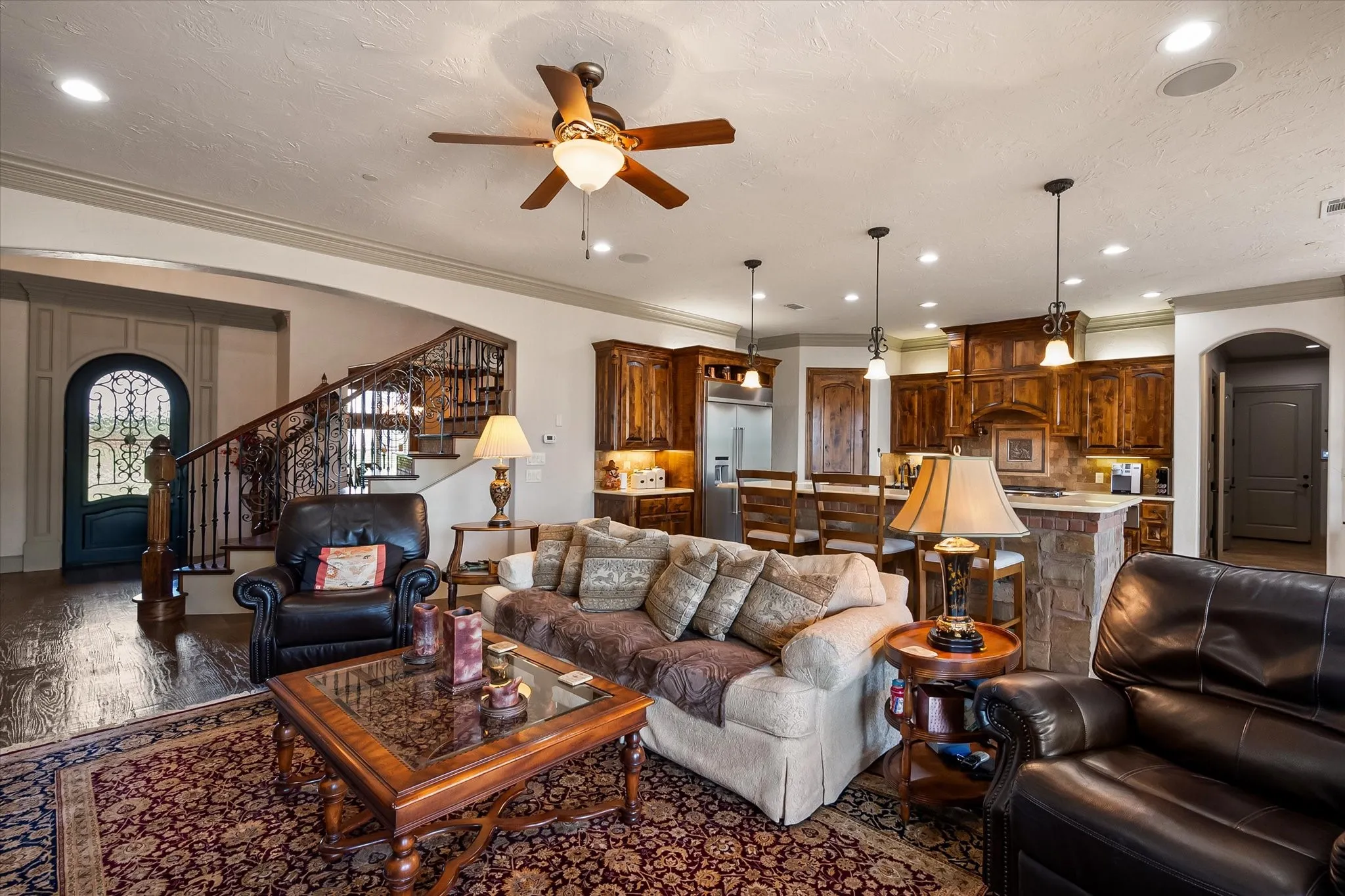 Single Family Residence For Sale in Wise County , 103 Oak Grove Lane, Boyd, Texas 76023, 6 Bedroom, 5 Bathroom, 4 Garage spaces, 5,513 Sqft, built in 2007, mls#21387246, Real Estate Agent in Boyd, Homes For Sale in Wise county, Homes For Sale in Boyd, Realtor in Boyd Texas, Real Estate Brokerage Independent Realty Texas, Luminita Cordes Realtor