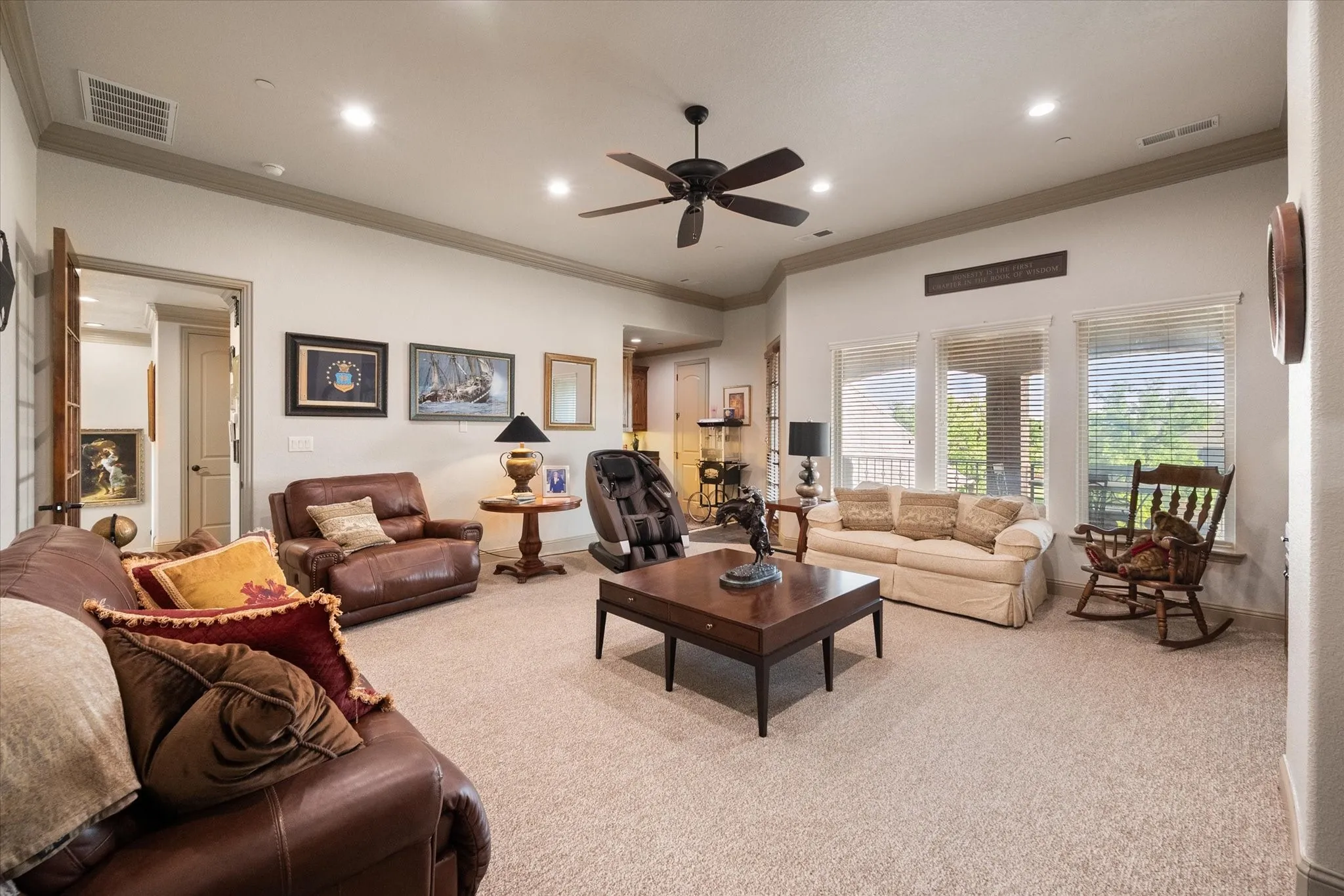 Single Family Residence For Sale in Wise County , 103 Oak Grove Lane, Boyd, Texas 76023, 6 Bedroom, 5 Bathroom, 4 Garage spaces, 5,513 Sqft, built in 2007, mls#21387246, Real Estate Agent in Boyd, Homes For Sale in Wise county, Homes For Sale in Boyd, Realtor in Boyd Texas, Real Estate Brokerage Independent Realty Texas, Luminita Cordes Realtor