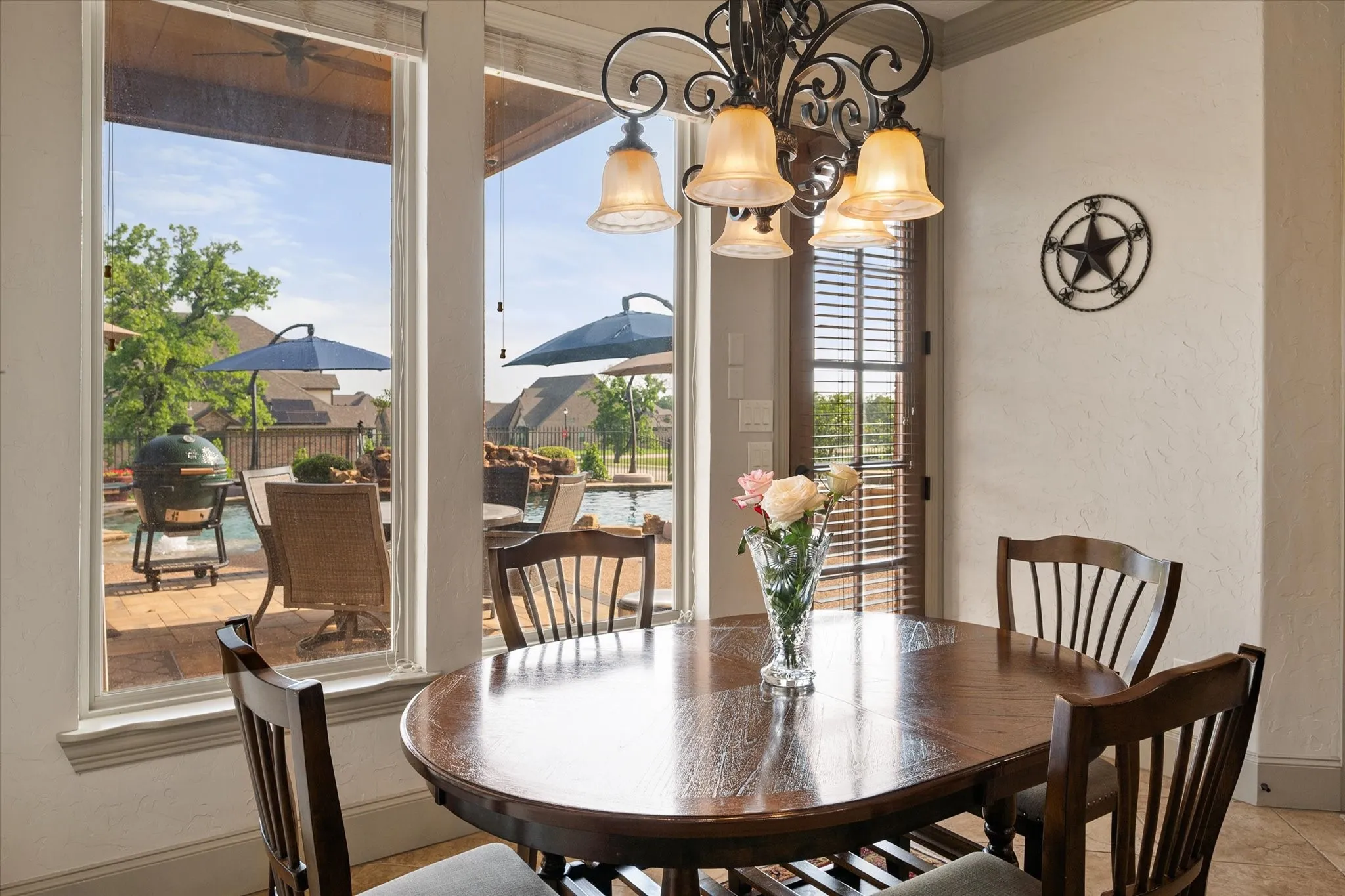 Single Family Residence For Sale in Wise County , 103 Oak Grove Lane, Boyd, Texas 76023, 6 Bedroom, 5 Bathroom, 4 Garage spaces, 5,513 Sqft, built in 2007, mls#21387246, Real Estate Agent in Boyd, Homes For Sale in Wise county, Homes For Sale in Boyd, Realtor in Boyd Texas, Real Estate Brokerage Independent Realty Texas, Luminita Cordes Realtor