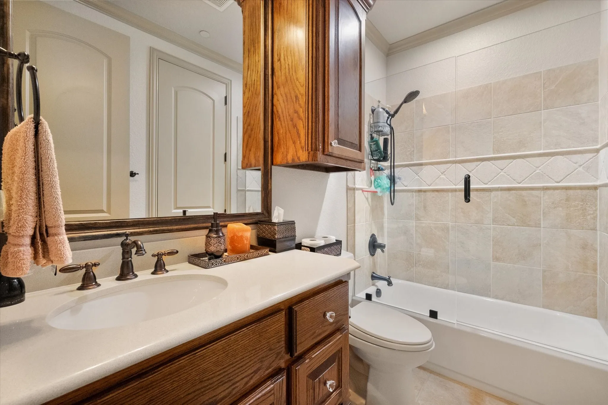 Single Family Residence For Sale in Wise County , 103 Oak Grove Lane, Boyd, Texas 76023, 6 Bedroom, 5 Bathroom, 4 Garage spaces, 5,513 Sqft, built in 2007, mls#21387246, Real Estate Agent in Boyd, Homes For Sale in Wise county, Homes For Sale in Boyd, Realtor in Boyd Texas, Real Estate Brokerage Independent Realty Texas, Luminita Cordes Realtor