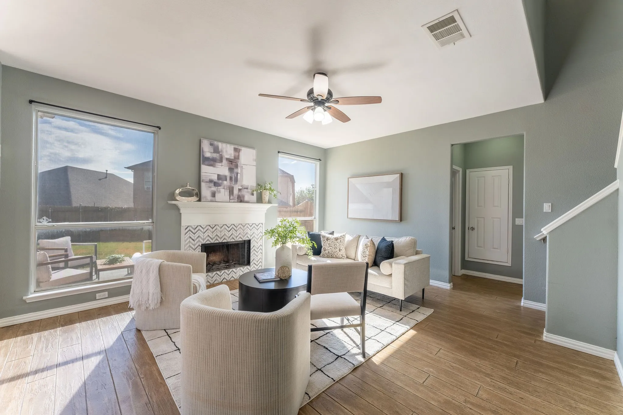 Single Family Residence For Sale in Tarrant County , 7874 Parkmount Court, Fort Worth, Texas 76137, 3 Bedroom, 3 Bathroom, 2 Garage spaces, 2,235 Sqft, built in 1999, mls#21396032, Real Estate Agent in Fort Worth, Homes For Sale in Tarrant county, Homes For Sale in Fort Worth, Realtor in Fort Worth Texas, Real Estate Brokerage Independent Realty Texas, Luminita Cordes Realtor