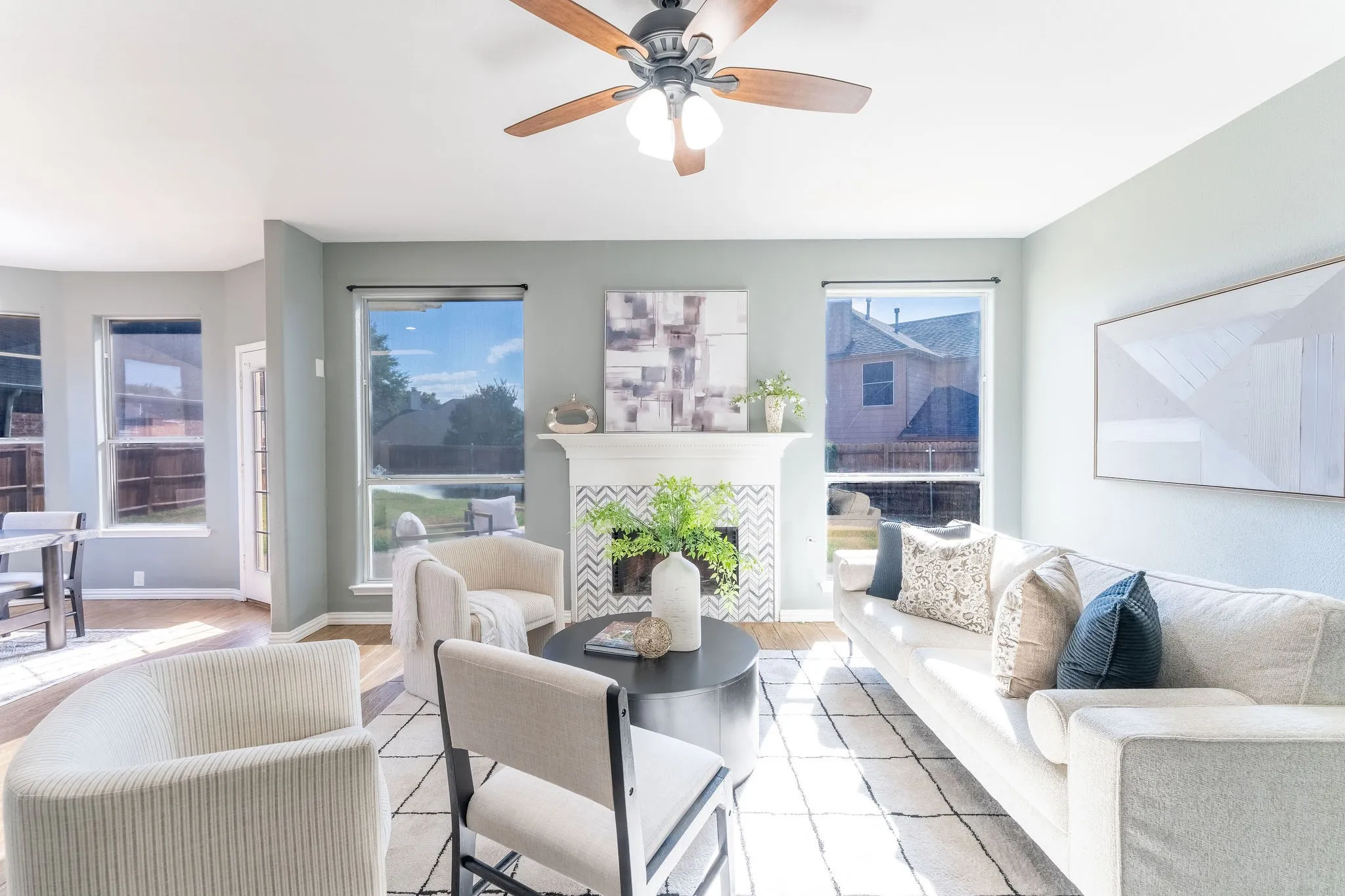 Single Family Residence For Sale in Tarrant County , 7874 Parkmount Court, Fort Worth, Texas 76137, 3 Bedroom, 3 Bathroom, 2 Garage spaces, 2,235 Sqft, built in 1999, mls#21396032, Real Estate Agent in Fort Worth, Homes For Sale in Tarrant county, Homes For Sale in Fort Worth, Realtor in Fort Worth Texas, Real Estate Brokerage Independent Realty Texas, Luminita Cordes Realtor