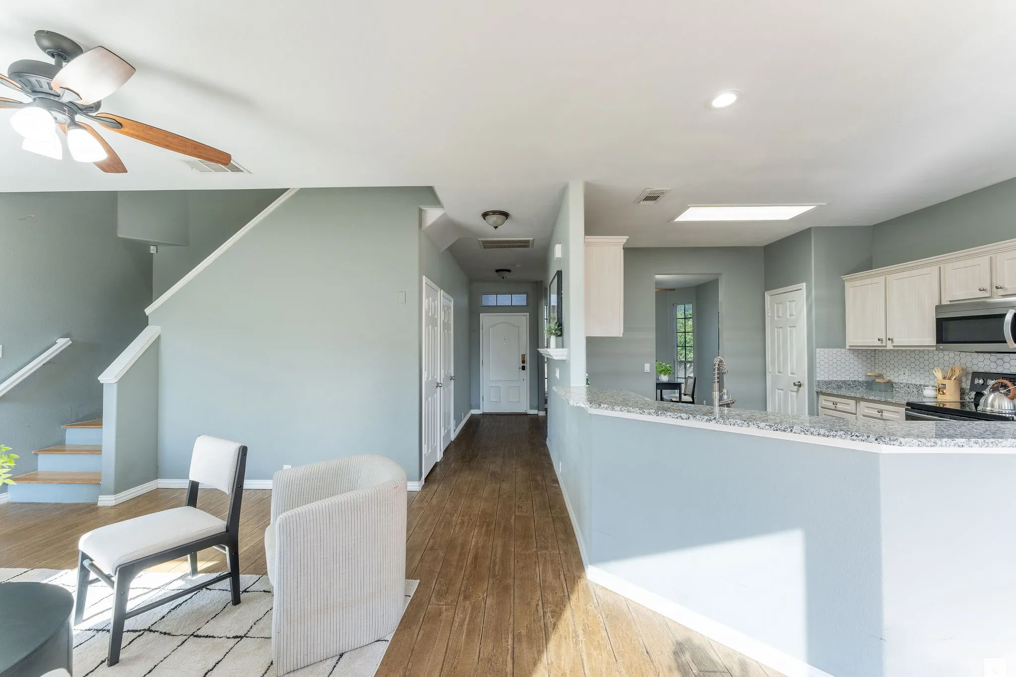 Single Family Residence For Sale in Tarrant County , 7874 Parkmount Court, Fort Worth, Texas 76137, 3 Bedroom, 3 Bathroom, 2 Garage spaces, 2,235 Sqft, built in 1999, mls#21396032, Real Estate Agent in Fort Worth, Homes For Sale in Tarrant county, Homes For Sale in Fort Worth, Realtor in Fort Worth Texas, Real Estate Brokerage Independent Realty Texas, Luminita Cordes Realtor