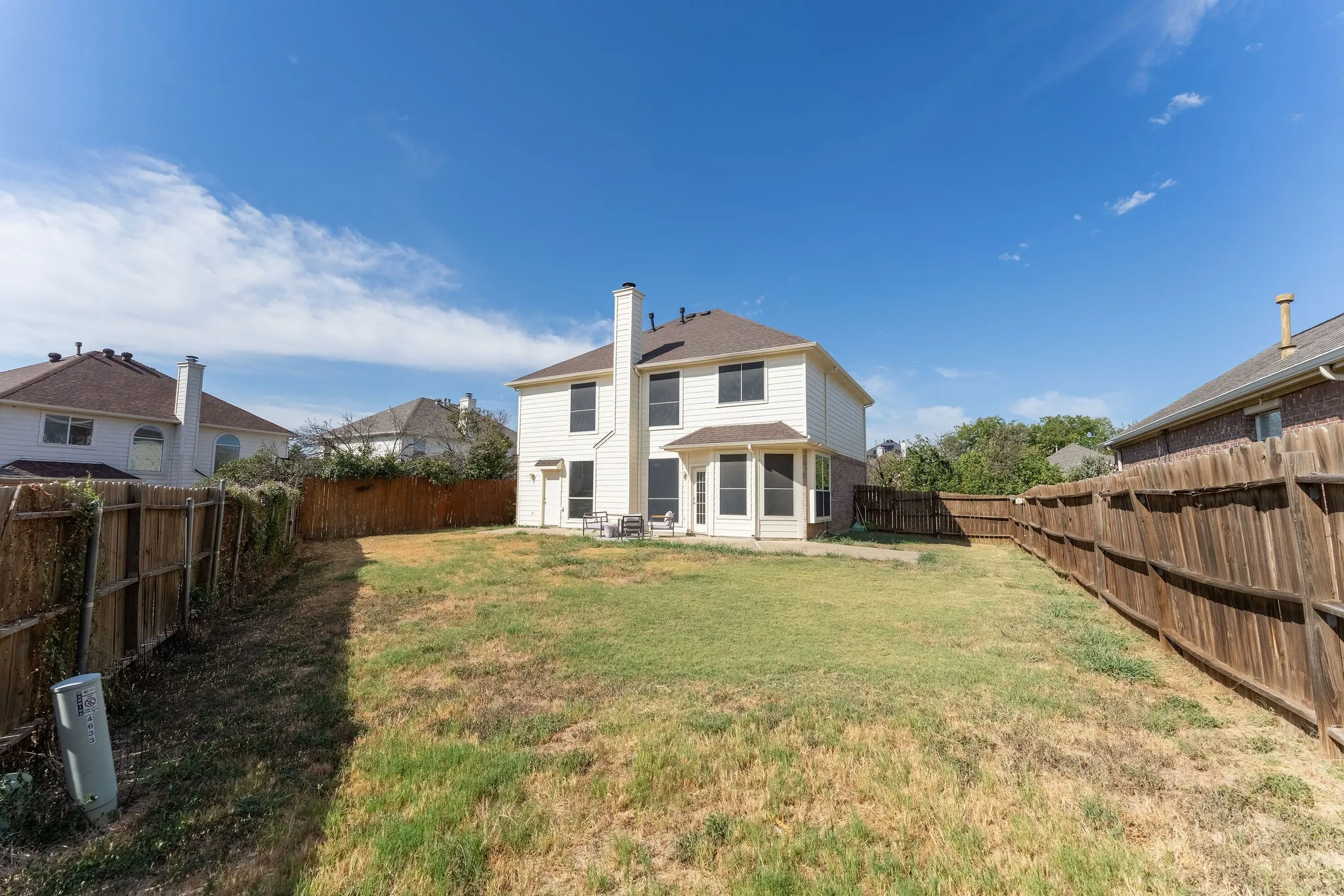 Single Family Residence For Sale in Tarrant County , 7874 Parkmount Court, Fort Worth, Texas 76137, 3 Bedroom, 3 Bathroom, 2 Garage spaces, 2,235 Sqft, built in 1999, mls#21396032, Real Estate Agent in Fort Worth, Homes For Sale in Tarrant county, Homes For Sale in Fort Worth, Realtor in Fort Worth Texas, Real Estate Brokerage Independent Realty Texas, Luminita Cordes Realtor