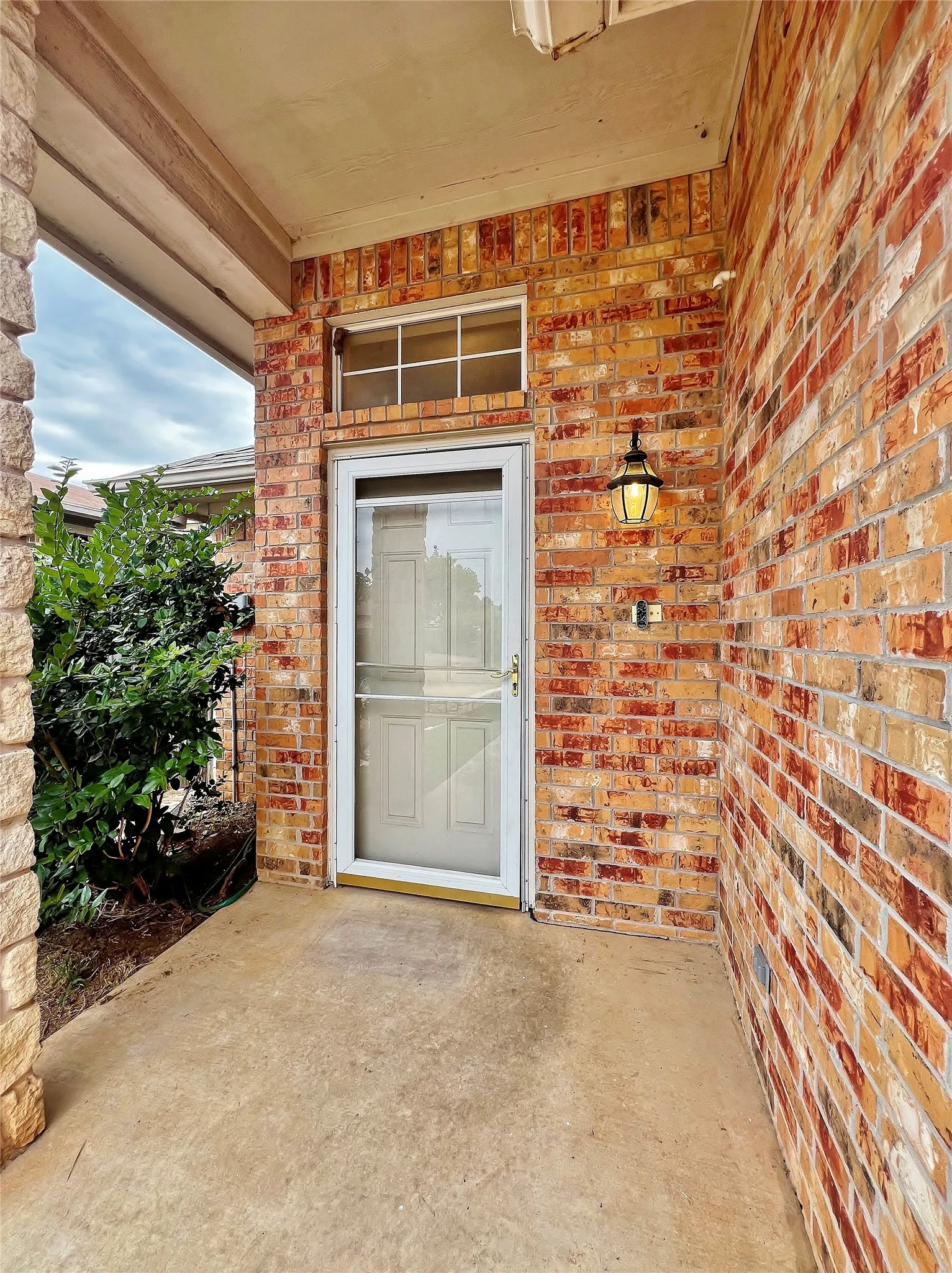Duplex For Rent in Tarrant County , 5131 Trail Dust Lane, Arlington, Texas 76017, 2 Bedroom, 2 Bathroom, 2 Garage spaces, 1,144 Sqft, built in 2001, mls#21396034, Real Estate Agent in Arlington, Homes For Rent in Tarrant county, Homes For Rent in Arlington, Realtor in Arlington Texas, Real Estate Brokerage Independent Realty Texas, Luminita Cordes Realtor