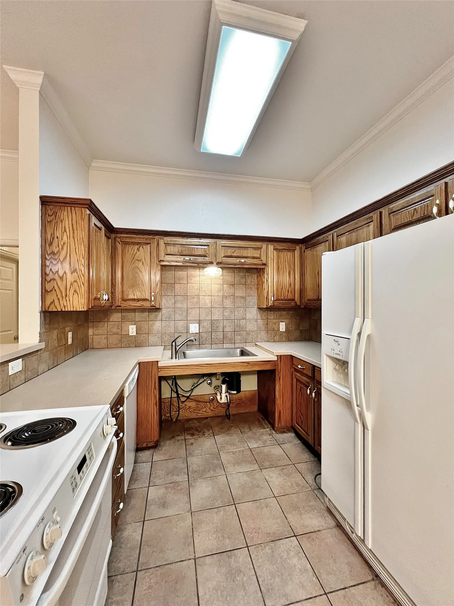 Duplex For Rent in Tarrant County , 5131 Trail Dust Lane, Arlington, Texas 76017, 2 Bedroom, 2 Bathroom, 2 Garage spaces, 1,144 Sqft, built in 2001, mls#21396034, Real Estate Agent in Arlington, Homes For Rent in Tarrant county, Homes For Rent in Arlington, Realtor in Arlington Texas, Real Estate Brokerage Independent Realty Texas, Luminita Cordes Realtor
