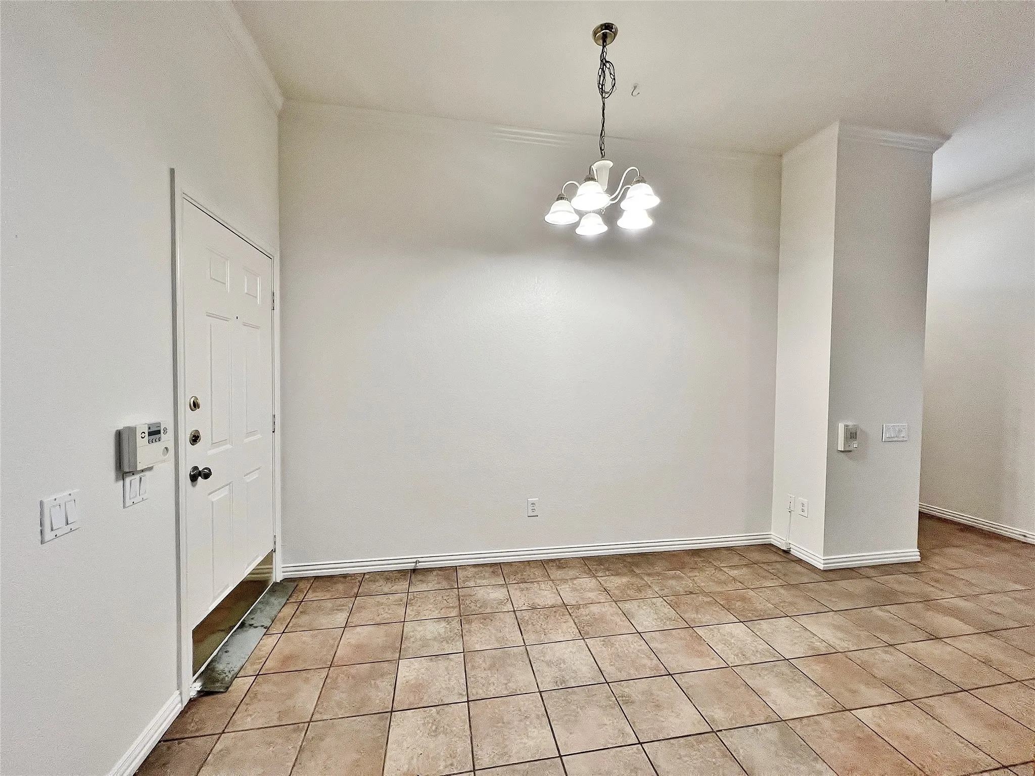 Duplex For Rent in Tarrant County , 5131 Trail Dust Lane, Arlington, Texas 76017, 2 Bedroom, 2 Bathroom, 2 Garage spaces, 1,144 Sqft, built in 2001, mls#21396034, Real Estate Agent in Arlington, Homes For Rent in Tarrant county, Homes For Rent in Arlington, Realtor in Arlington Texas, Real Estate Brokerage Independent Realty Texas, Luminita Cordes Realtor