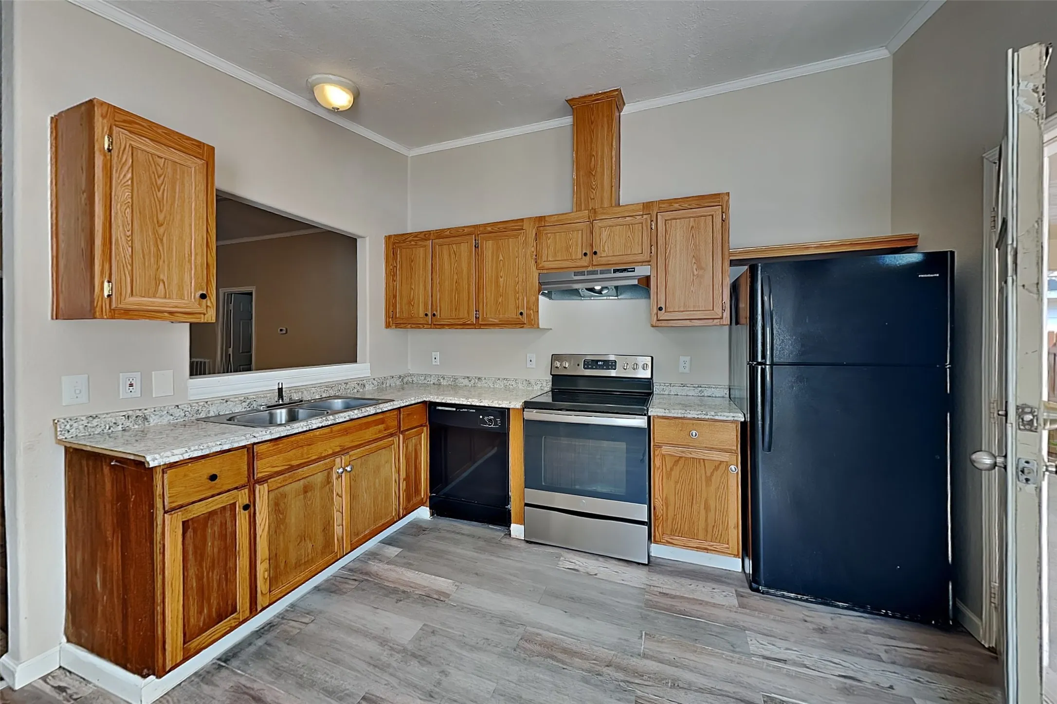 Single Family Residence For Rent in Dallas County , 13753 Biggs Street, Dallas, Texas 75253, 3 Bedroom, 2 Bathroom, Garage spaces, 1,120 Sqft, built in 2001, mls#21395310, Real Estate Agent in Dallas, Homes For Rent in Dallas county, Homes For Rent in Dallas, Realtor in Dallas Texas, Real Estate Brokerage Independent Realty Texas, Luminita Cordes Realtor