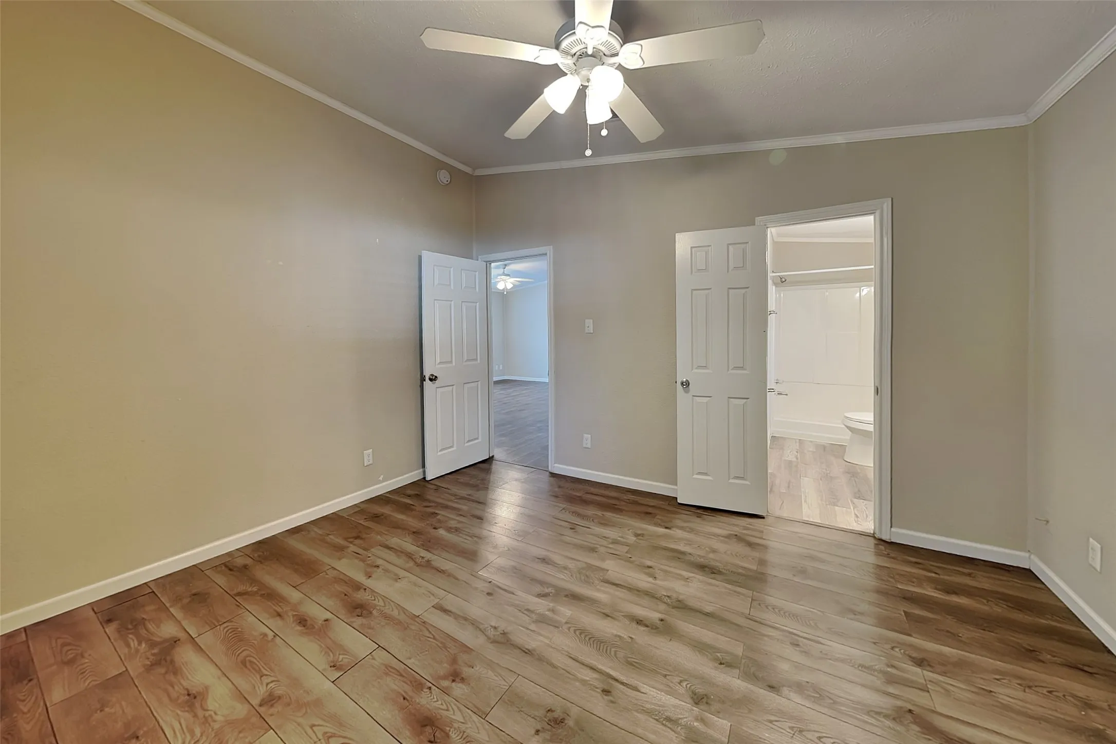 Single Family Residence For Rent in Dallas County , 13753 Biggs Street, Dallas, Texas 75253, 3 Bedroom, 2 Bathroom, Garage spaces, 1,120 Sqft, built in 2001, mls#21395310, Real Estate Agent in Dallas, Homes For Rent in Dallas county, Homes For Rent in Dallas, Realtor in Dallas Texas, Real Estate Brokerage Independent Realty Texas, Luminita Cordes Realtor