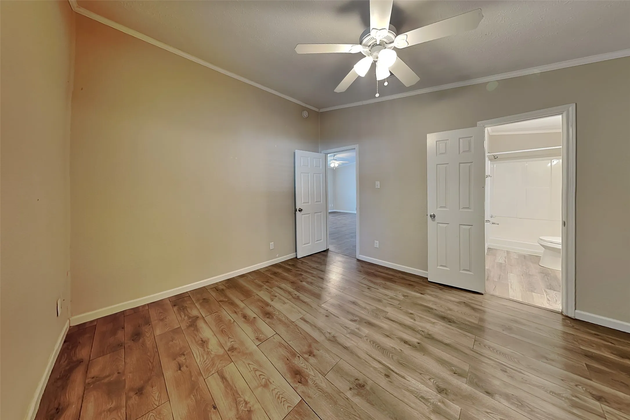 Single Family Residence For Rent in Dallas County , 13753 Biggs Street, Dallas, Texas 75253, 3 Bedroom, 2 Bathroom, Garage spaces, 1,120 Sqft, built in 2001, mls#21395310, Real Estate Agent in Dallas, Homes For Rent in Dallas county, Homes For Rent in Dallas, Realtor in Dallas Texas, Real Estate Brokerage Independent Realty Texas, Luminita Cordes Realtor