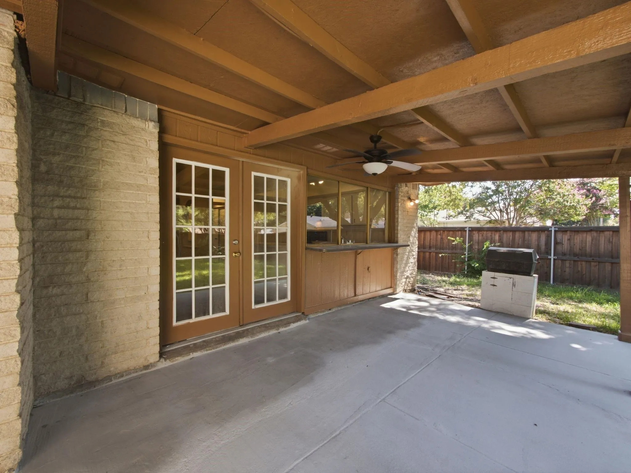 Single Family Residence For Rent in Collin County , 1000 Windy Meadow Drive, Plano, Texas 75023, 3 Bedroom, 2 Bathroom, 2 Garage spaces, 1,930 Sqft, built in 1974, mls#21395214, Real Estate Agent in Plano, Homes For Rent in Collin county, Homes For Rent in Plano, Realtor in Plano Texas, Real Estate Brokerage Independent Realty Texas, Luminita Cordes Realtor