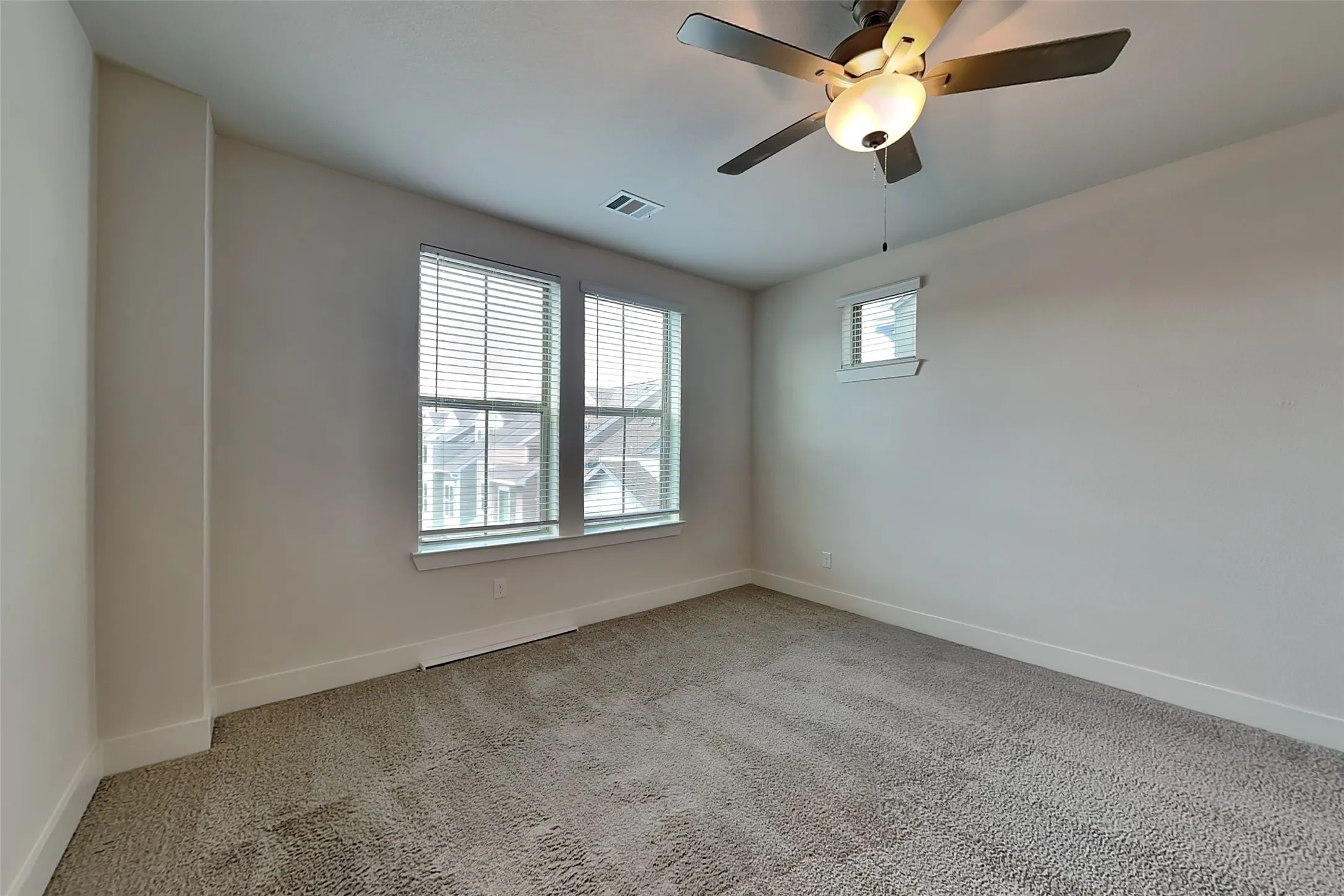 Apartment For Rent in Dallas County , 2727 Flowering Peach Lane, Dallas, Texas 75212, 3 Bedroom, 4 Bathroom, 2 Garage spaces, 1,920 Sqft, built in 2020, mls#21395281, Real Estate Agent in Dallas, Homes For Rent in Dallas county, Homes For Rent in Dallas, Realtor in Dallas Texas, Real Estate Brokerage Independent Realty Texas, Luminita Cordes Realtor