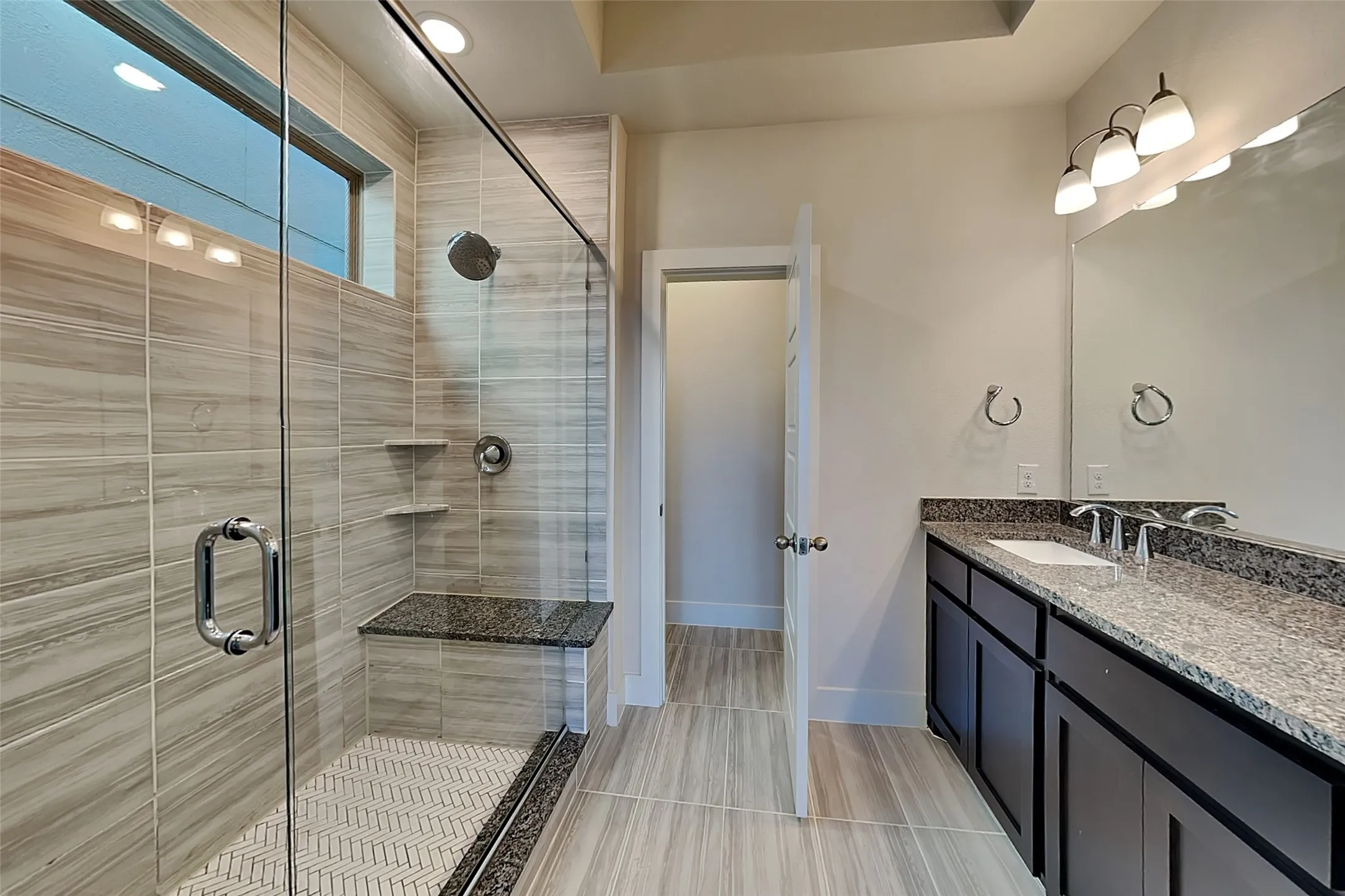 Apartment For Rent in Dallas County , 2727 Flowering Peach Lane, Dallas, Texas 75212, 3 Bedroom, 4 Bathroom, 2 Garage spaces, 1,920 Sqft, built in 2020, mls#21395281, Real Estate Agent in Dallas, Homes For Rent in Dallas county, Homes For Rent in Dallas, Realtor in Dallas Texas, Real Estate Brokerage Independent Realty Texas, Luminita Cordes Realtor