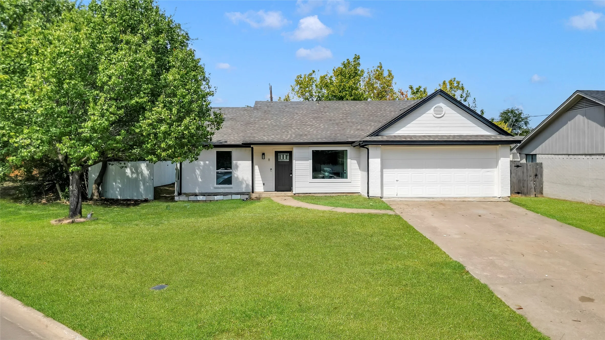 Single Family Residence For Sale in Tarrant County , 8 Atlanta Court, Mansfield, Texas 76063, 3 Bedroom, 2 Bathroom, 2 Garage spaces, 1,231 Sqft, built in 1994, mls#21395969, Real Estate Agent in Mansfield, Homes For Sale in Tarrant county, Homes For Sale in Mansfield, Realtor in Mansfield Texas, Real Estate Brokerage Independent Realty Texas, Luminita Cordes Realtor