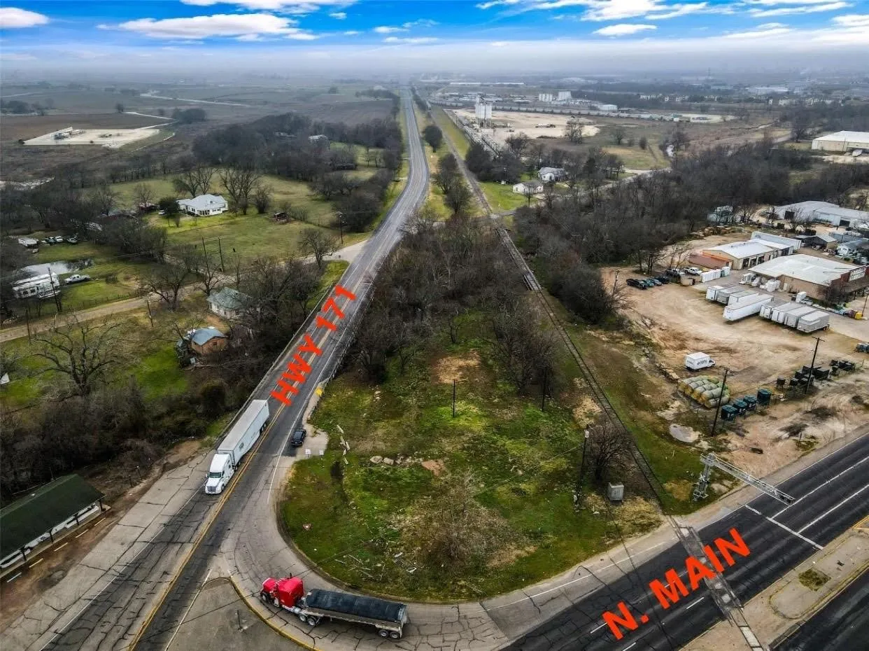 Unimproved Land For Sale in Johnson County , 1717 N Main Street, Cleburne, Texas 76033, 0, 0, Garage spaces, 0 Sqft, built in 0, mls#21396039, Real Estate Agent in Cleburne, Homes For Sale in Johnson county, Homes For Sale in Cleburne, Realtor in Cleburne Texas, Real Estate Brokerage Independent Realty Texas, Luminita Cordes Realtor